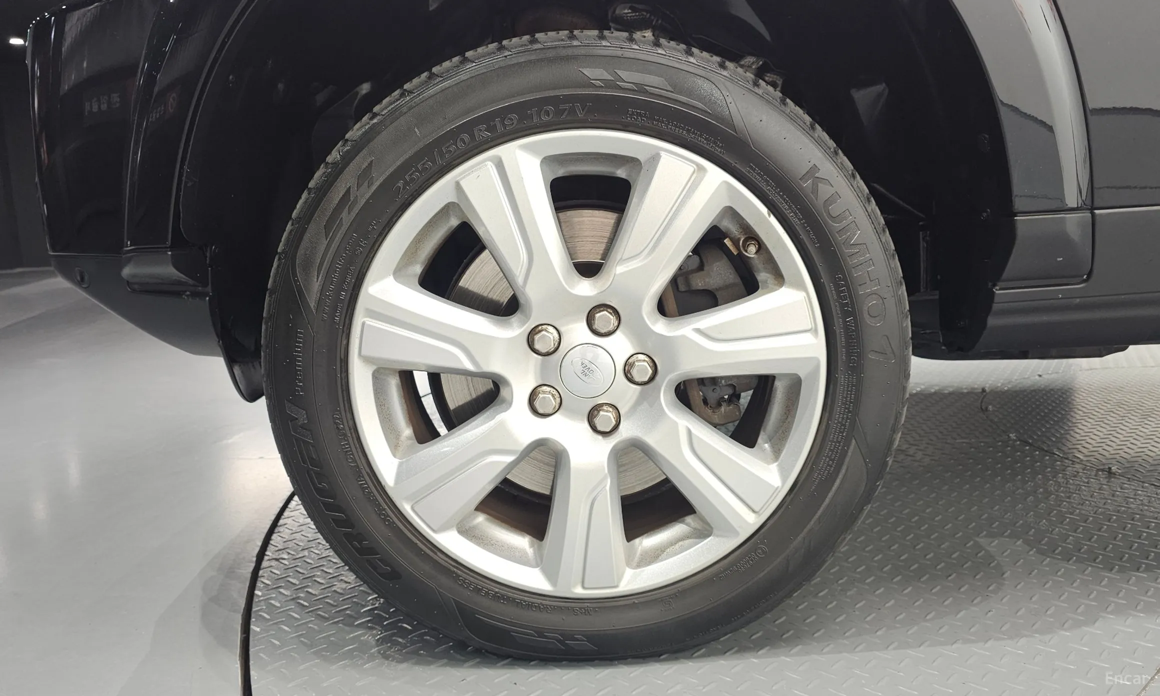 Land Rover Discovery 4 превью 5