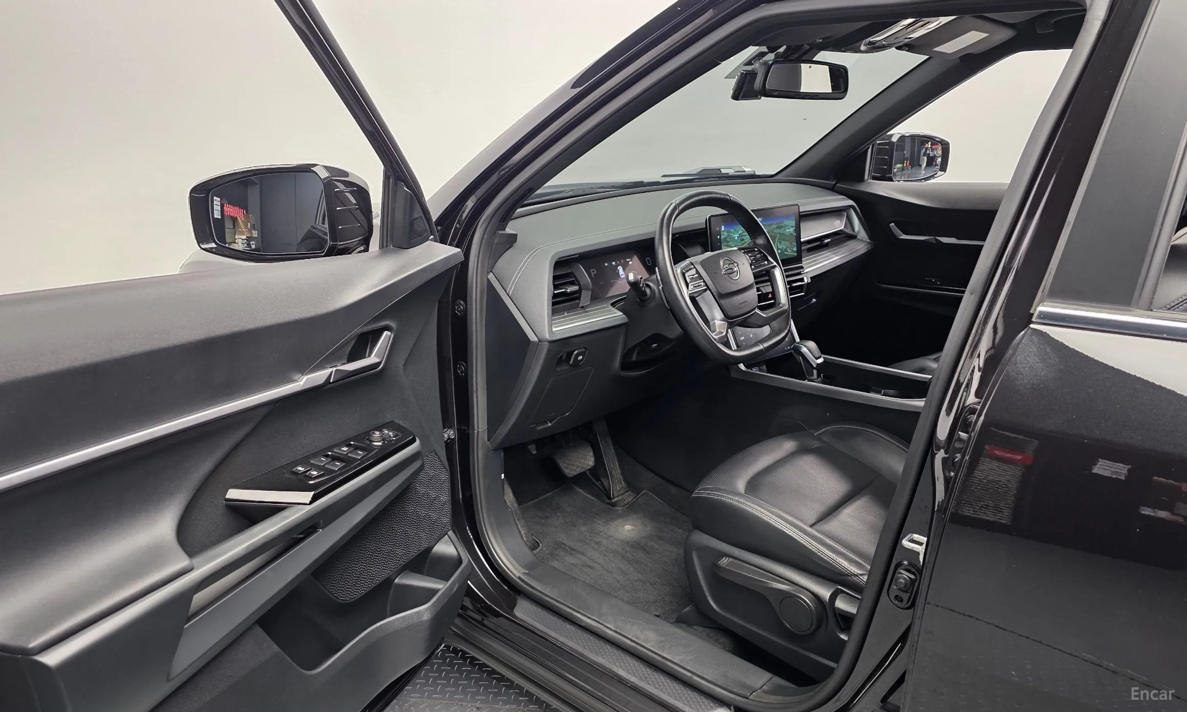 KG Mobility (SsangYong) Torres превью 10