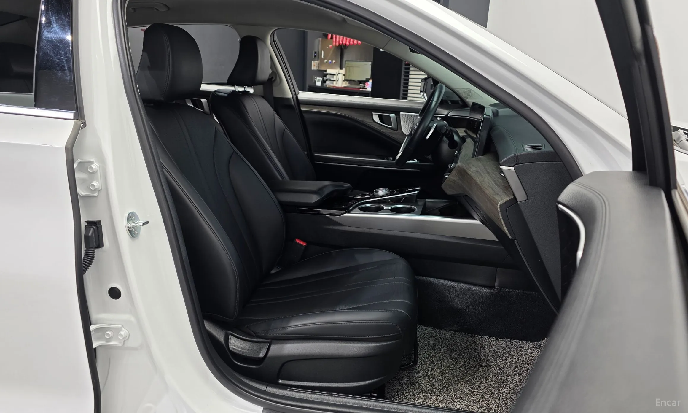 Kia K8 превью 11