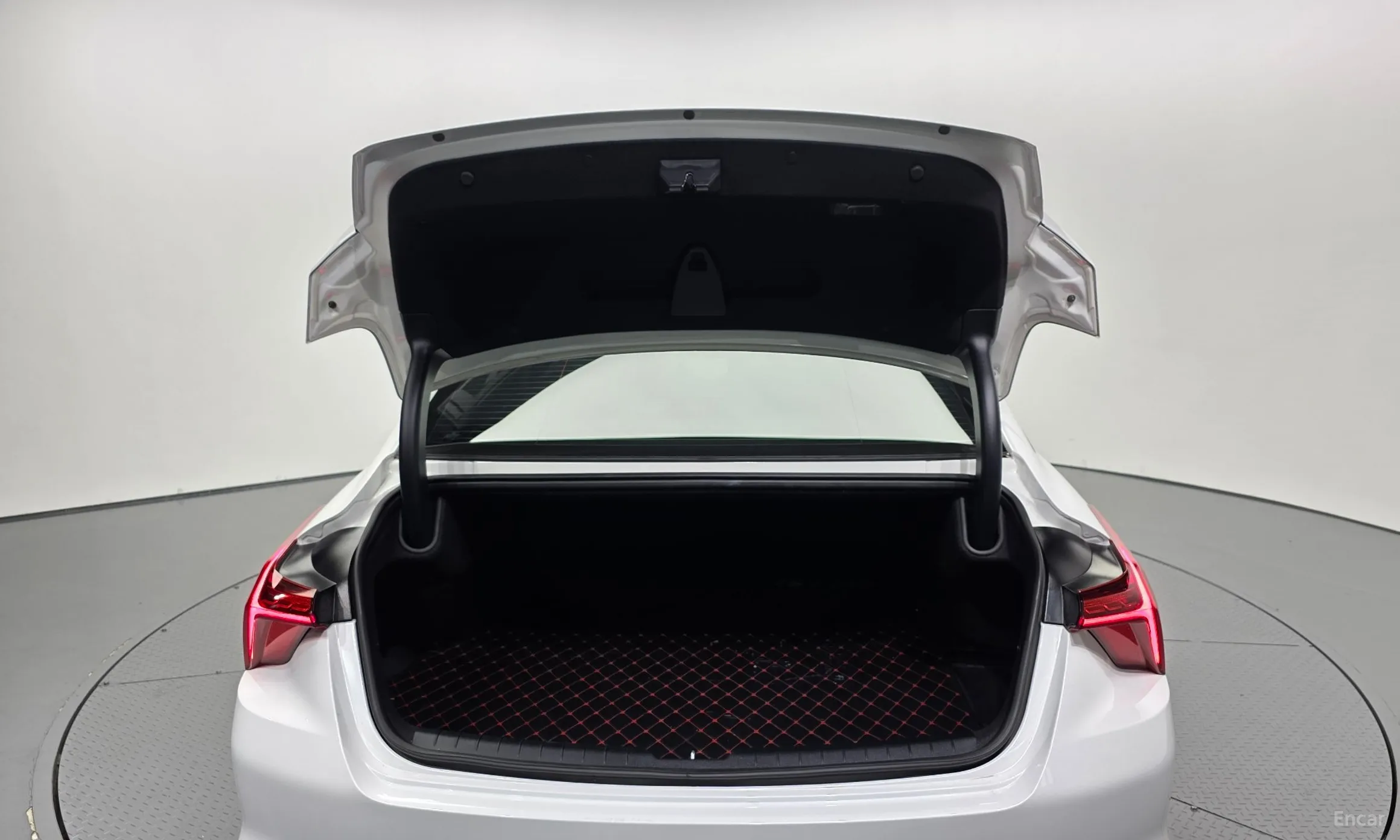 Kia K8 превью 20
