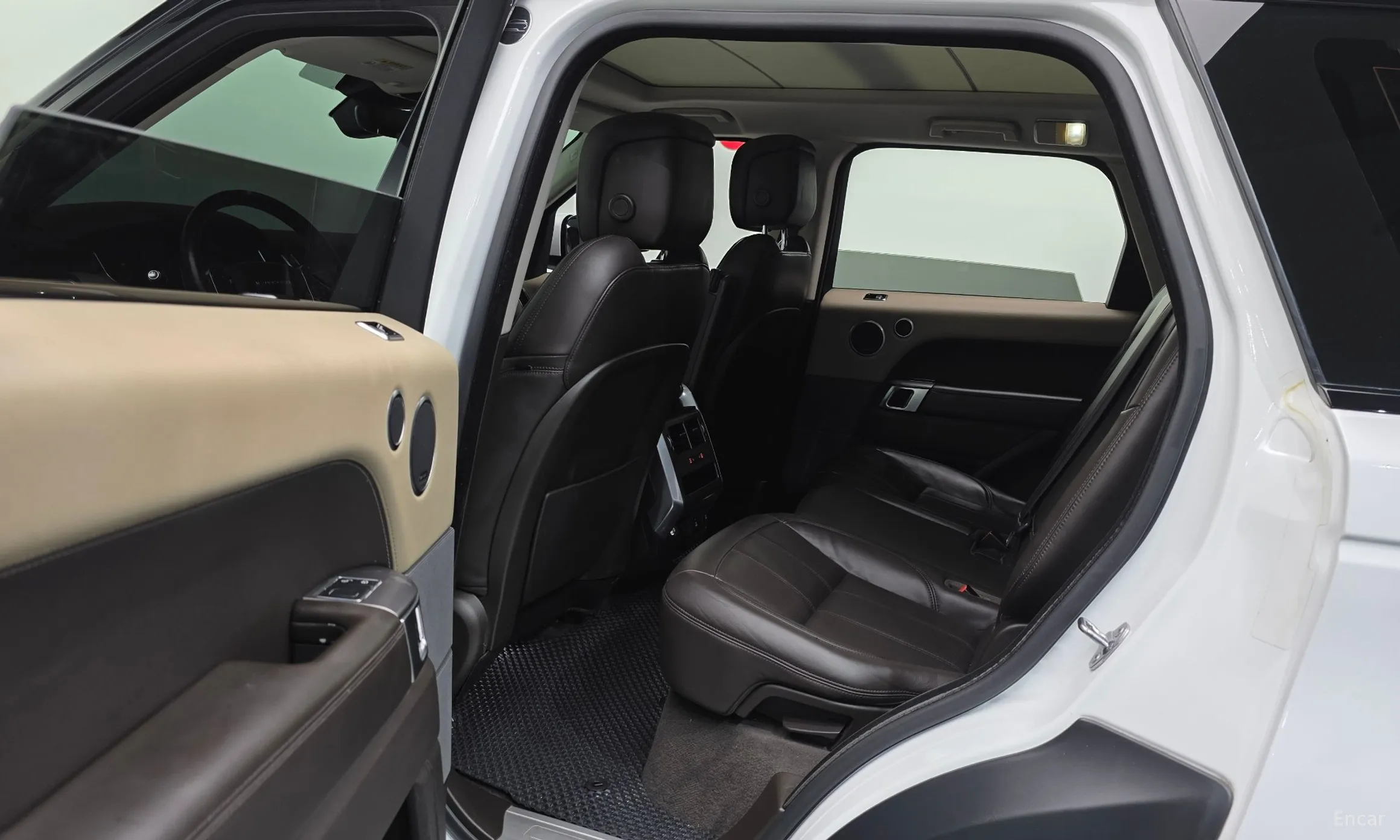 Land Rover Range Rover Sport 2nd Generation превью 15