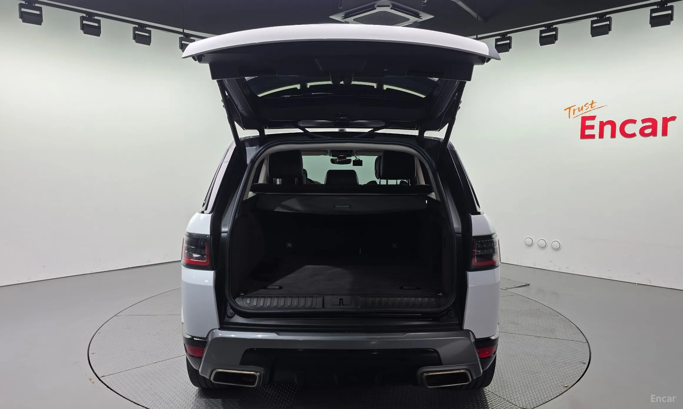 Land Rover Range Rover Sport 2nd Generation превью 18