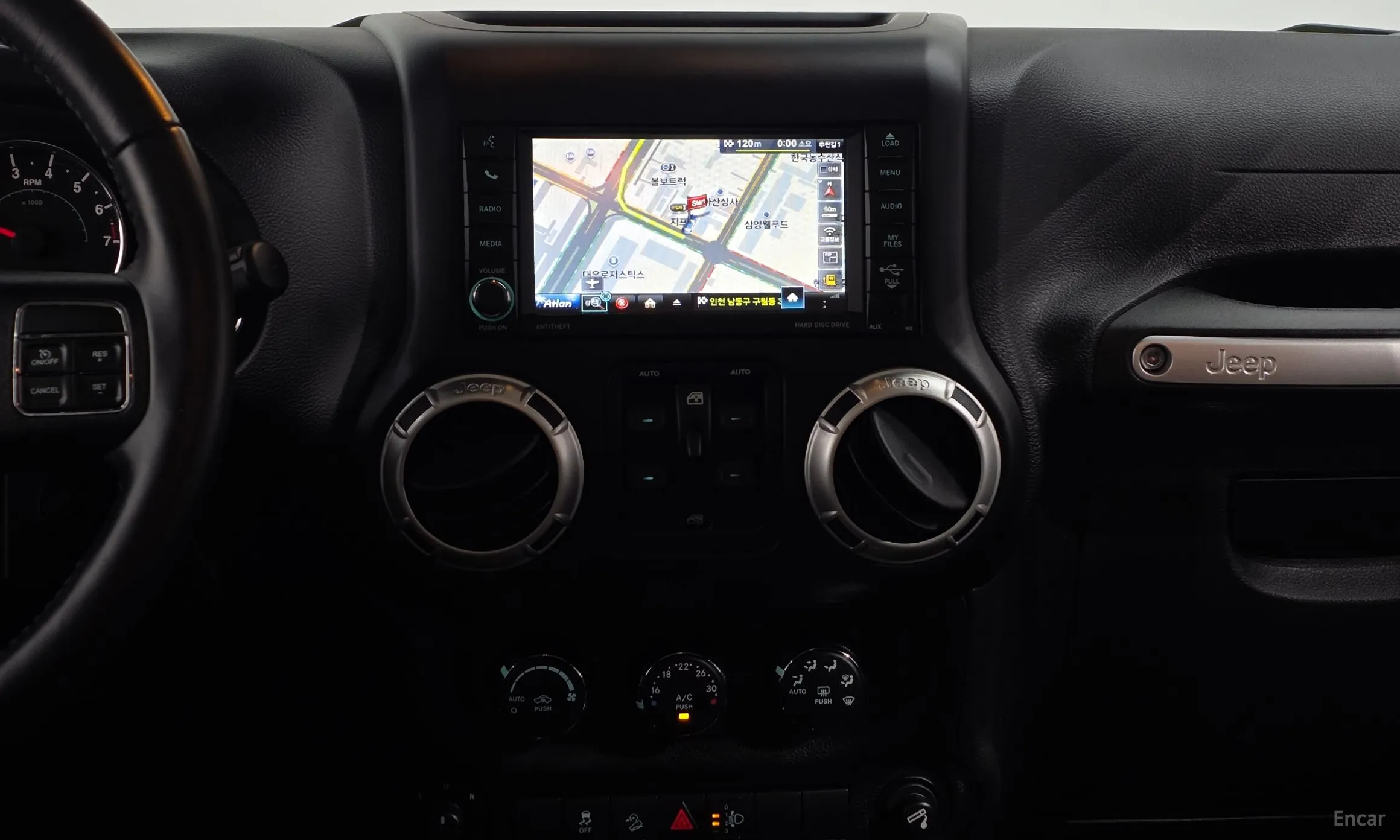 Jeep Wrangler (JK) превью 13