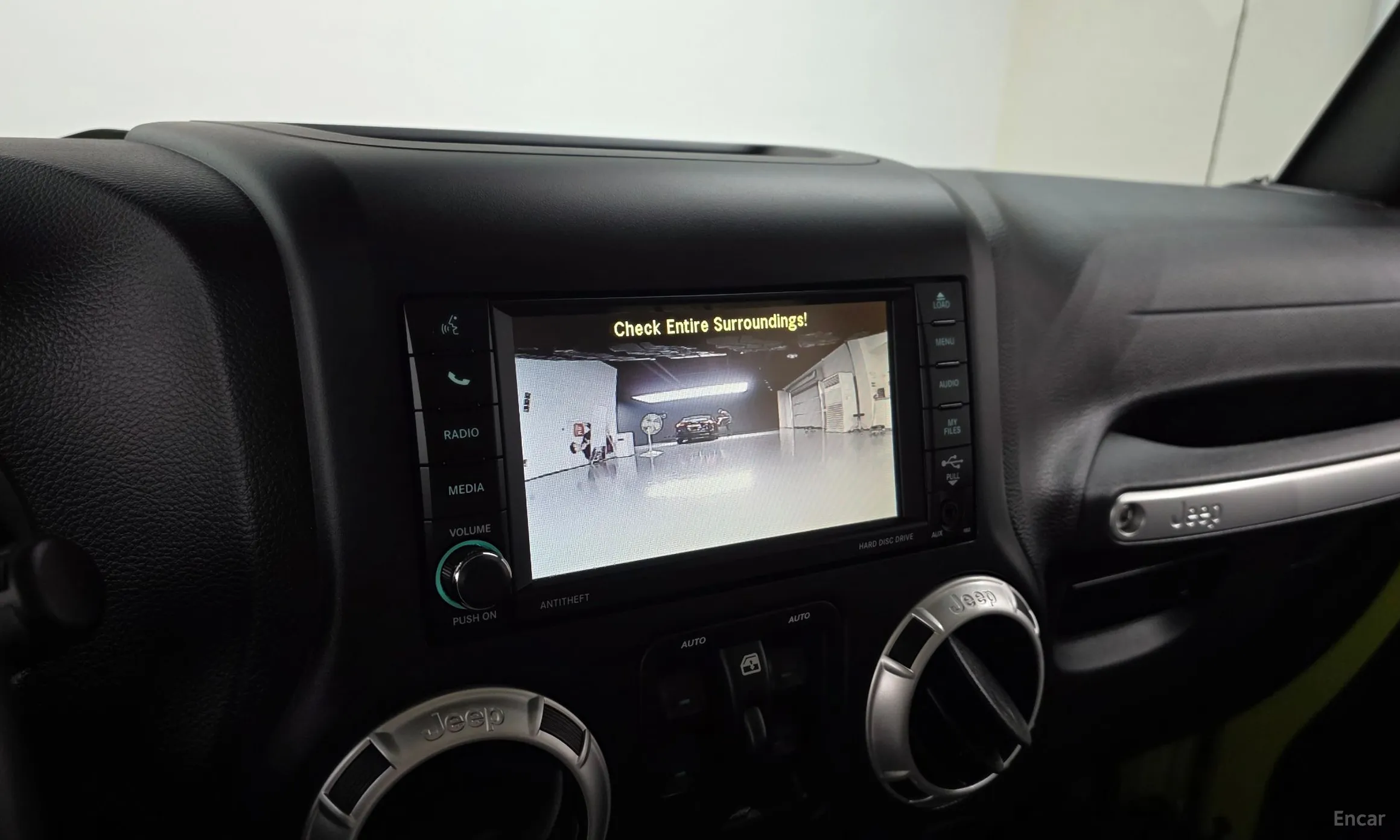Jeep Wrangler (JK) превью 14