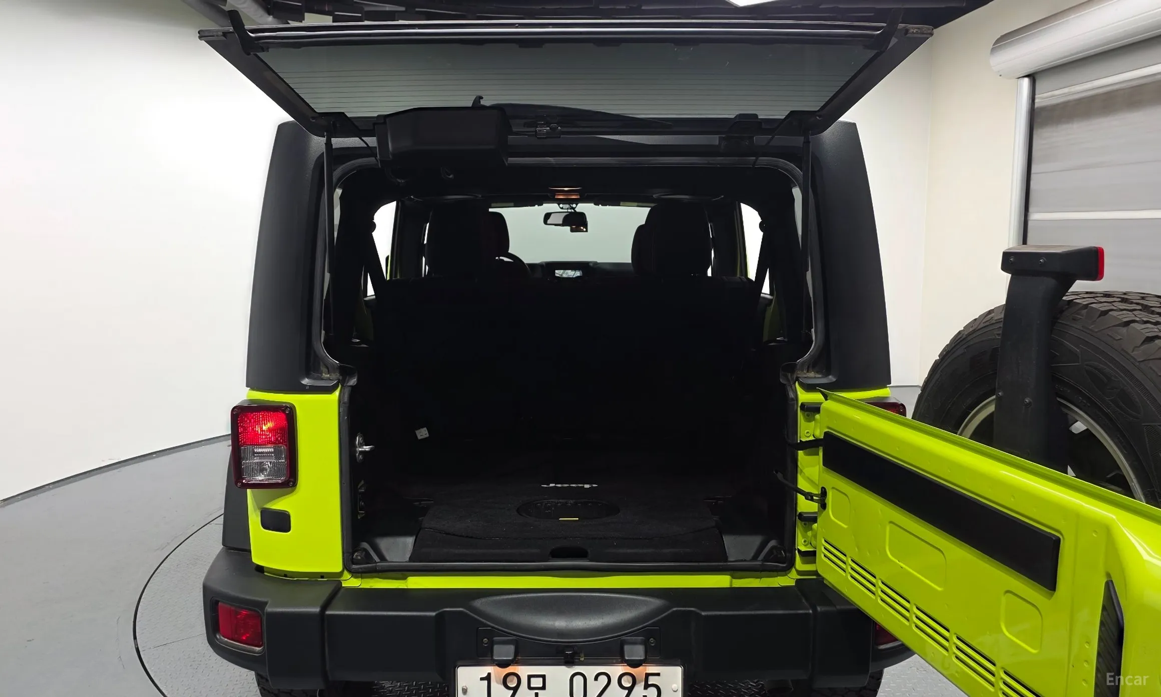 Jeep Wrangler (JK) превью 20