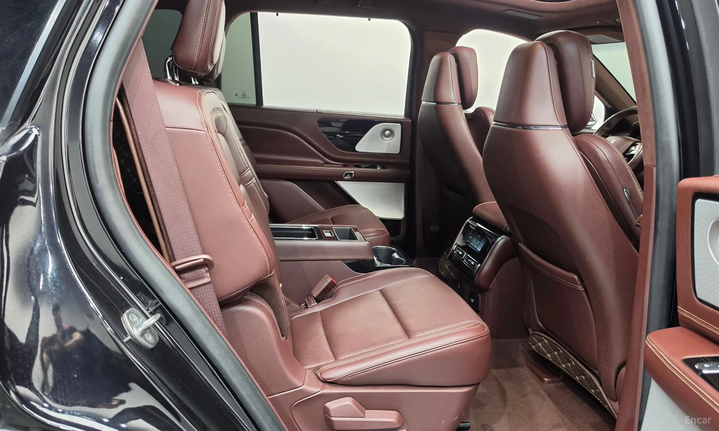Lincoln Aviator 2nd Generation превью 19
