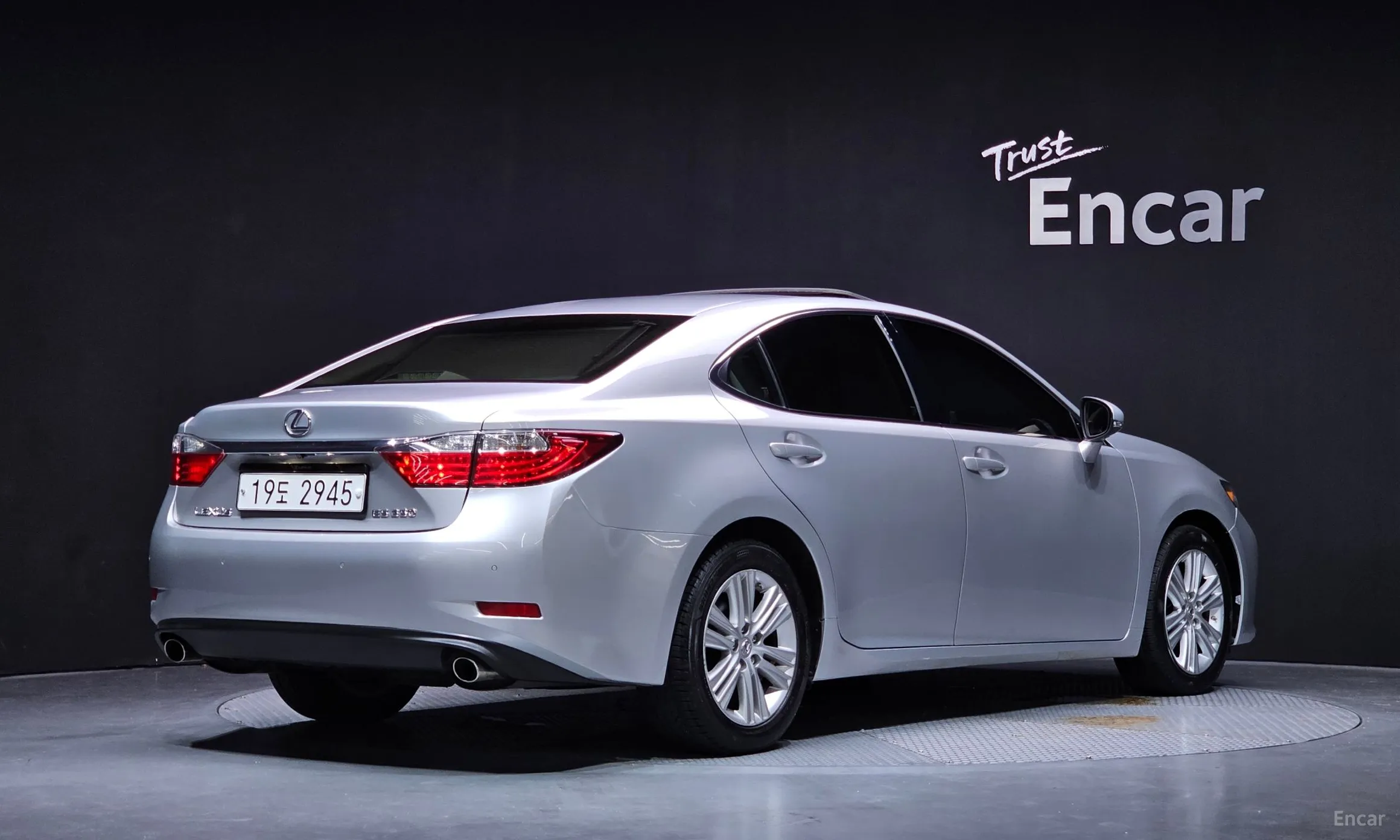 Lexus New ES350