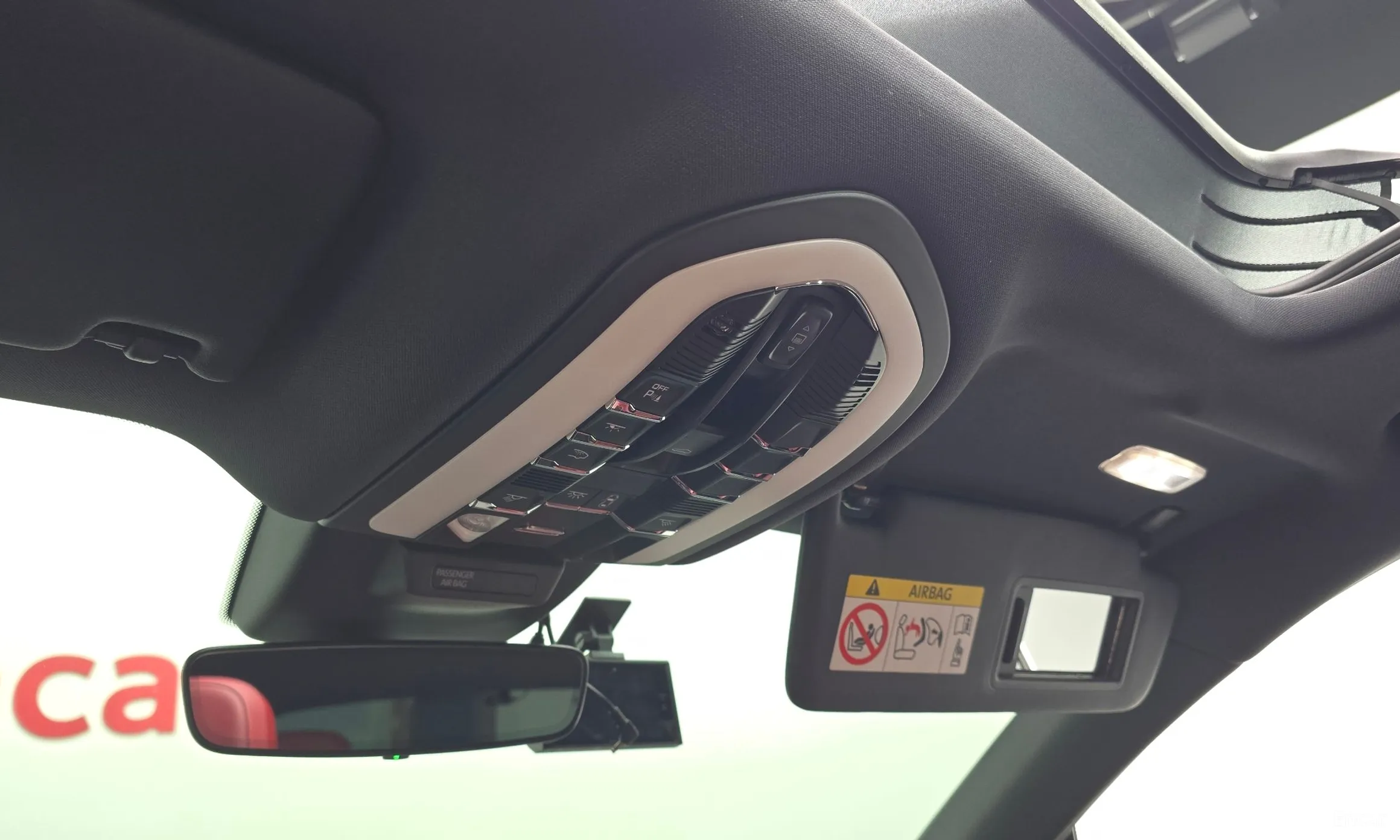 Porsche Macan превью 20