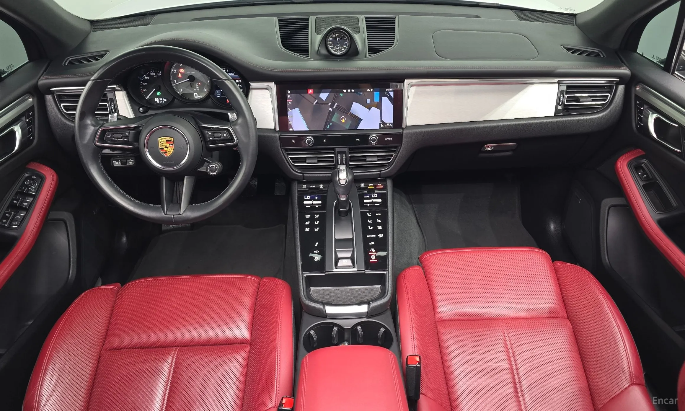 Porsche Macan превью 7