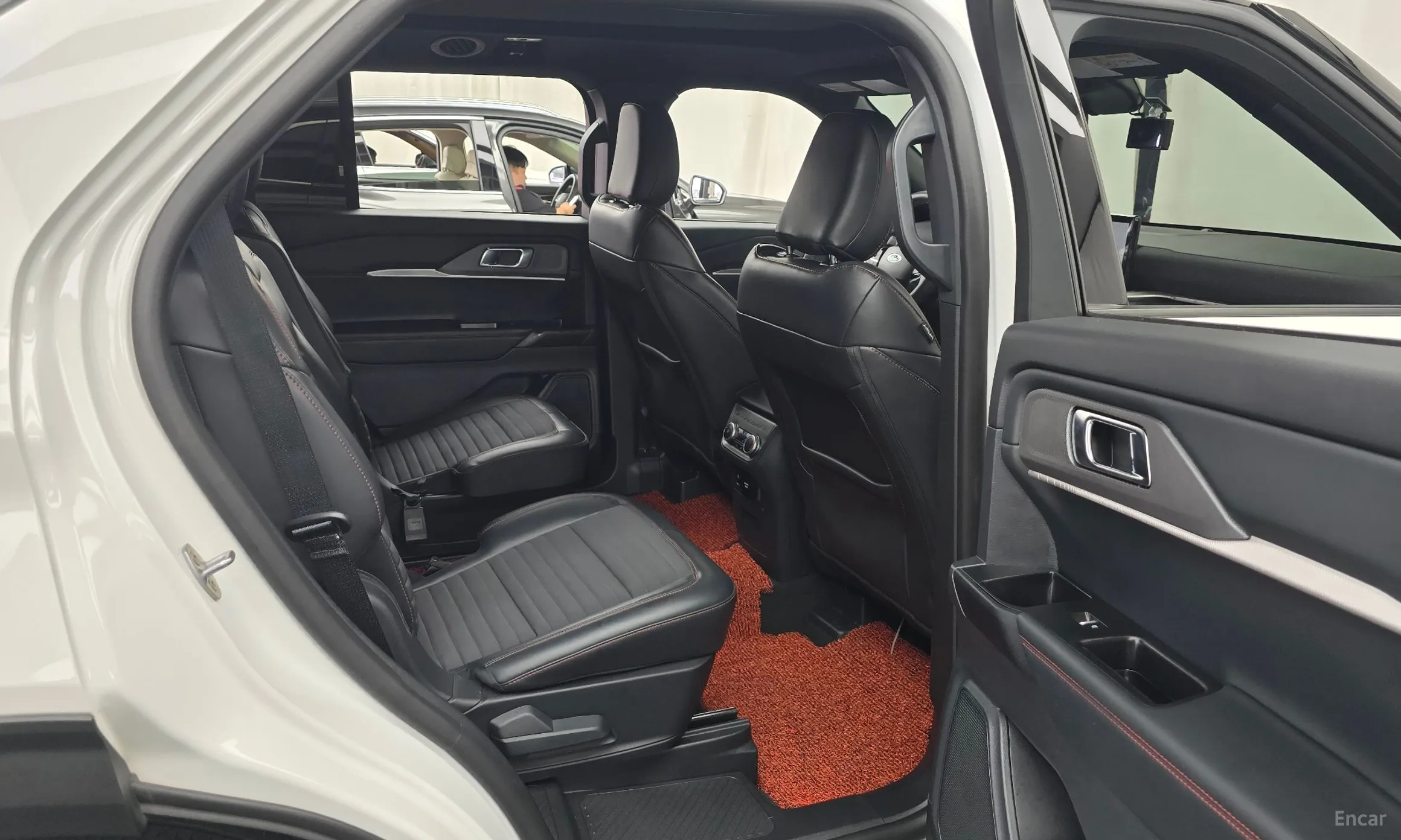 Ford Explorer 6th Generation превью 12