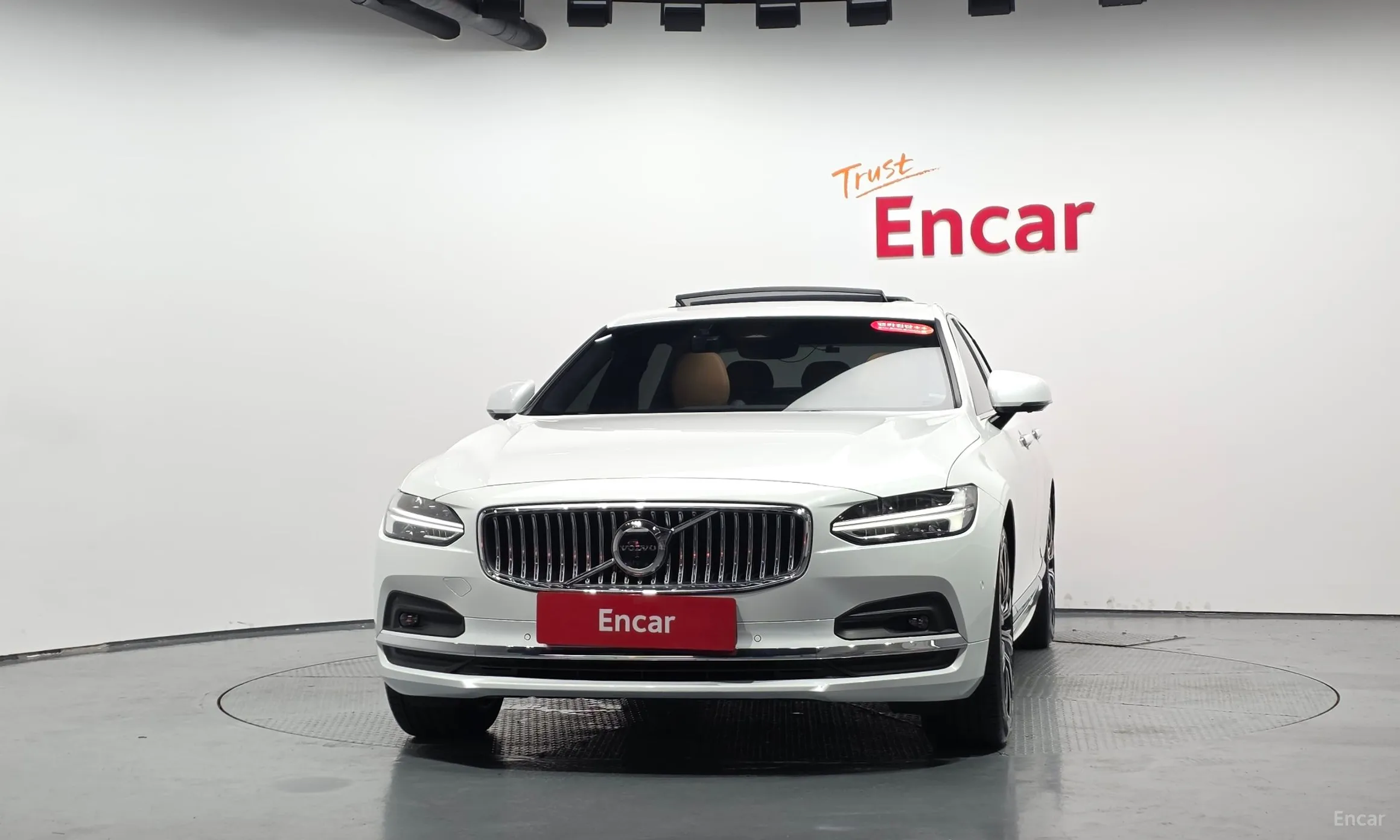 Volvo S90 превью 3
