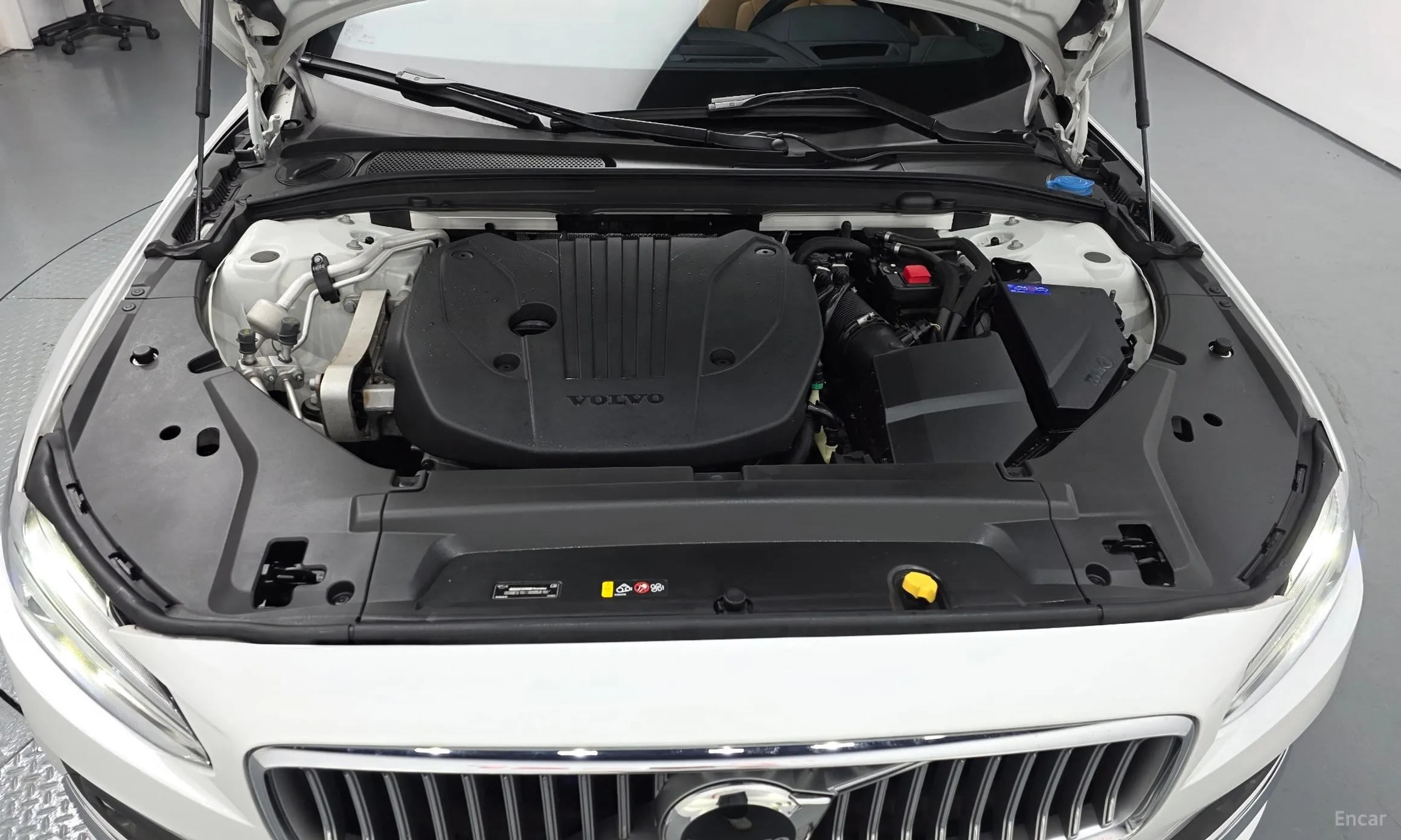 Volvo S90 превью 6
