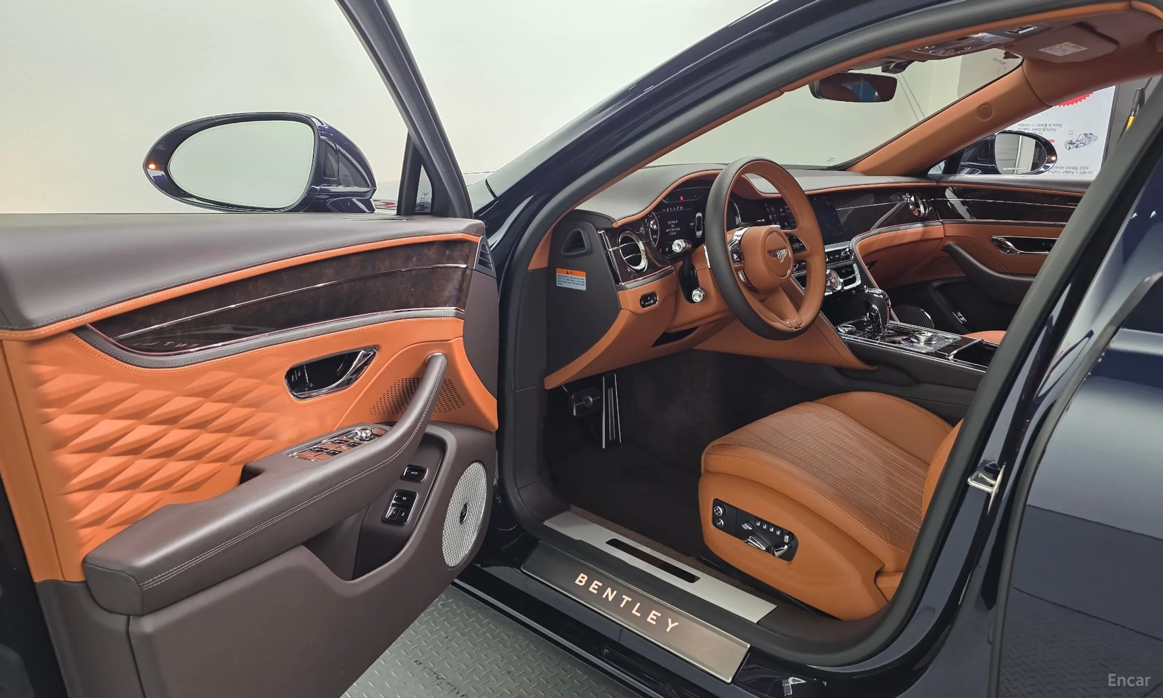Bentley Flying Spur 3rd Generation превью 10