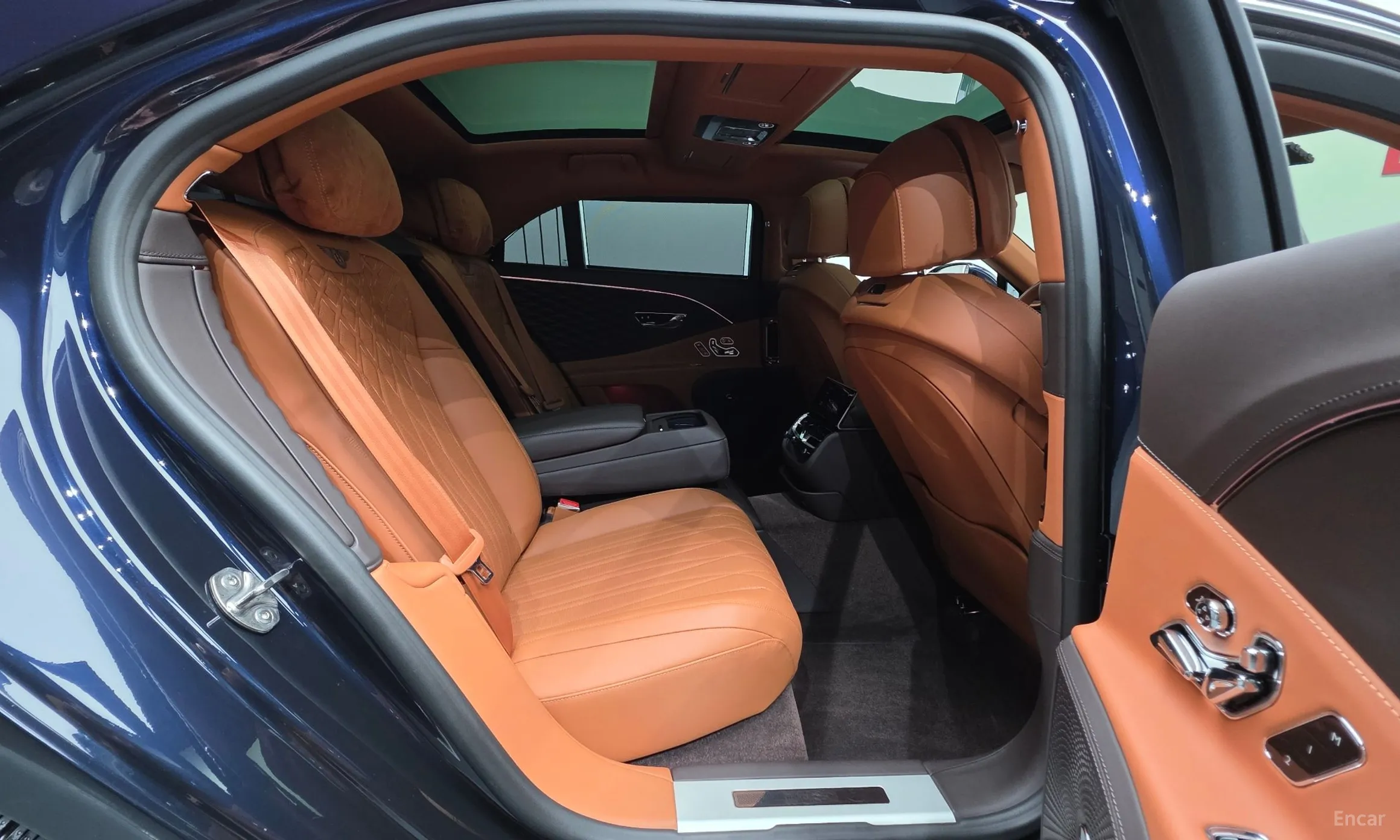 Bentley Flying Spur 3rd Generation превью 12