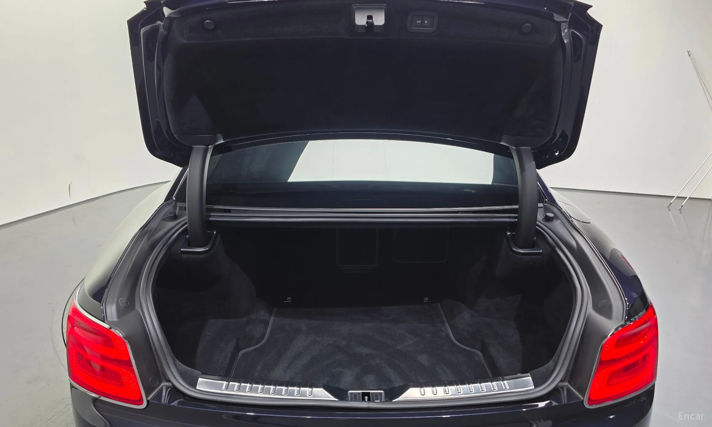 Bentley Flying Spur 3rd Generation превью 20