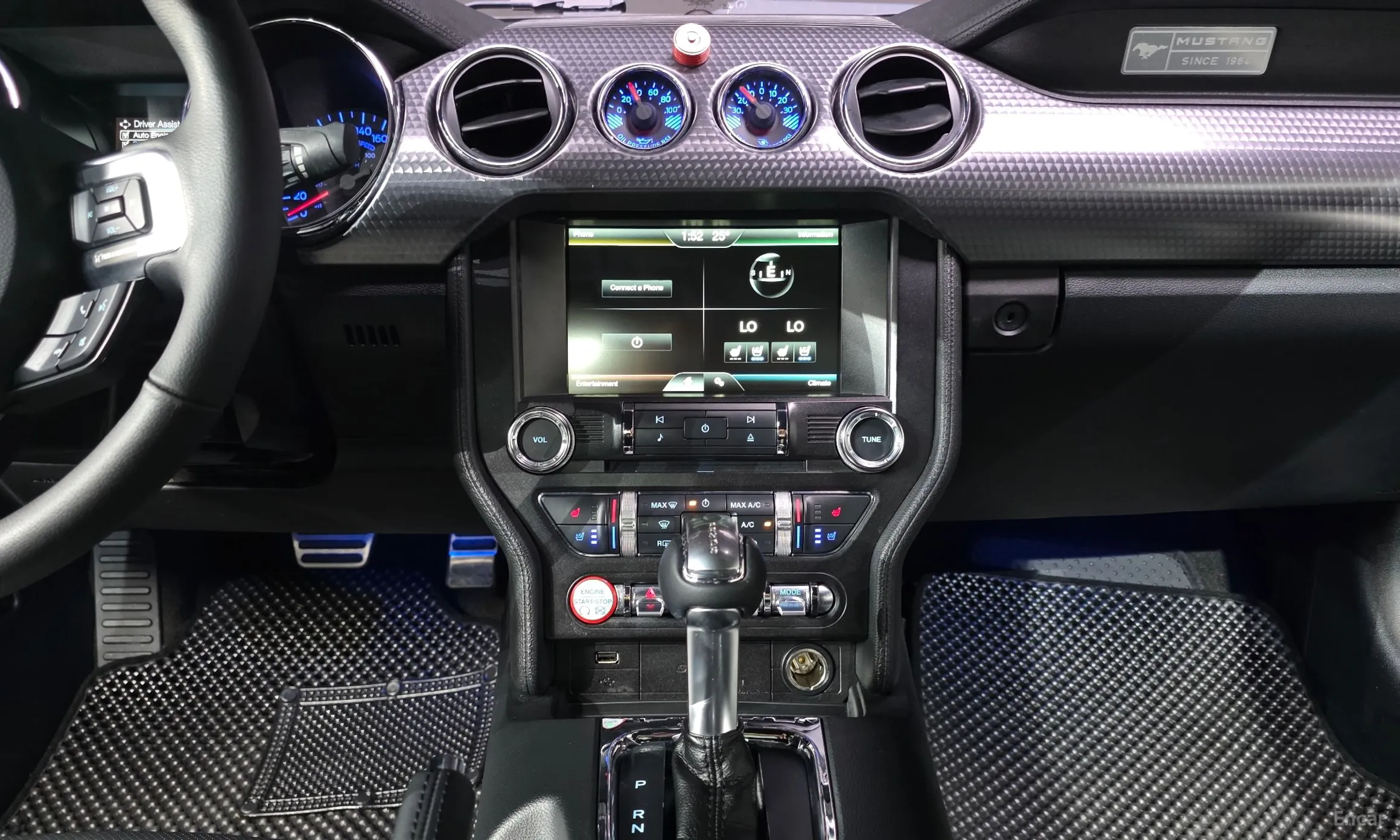 Ford Mustang превью 16