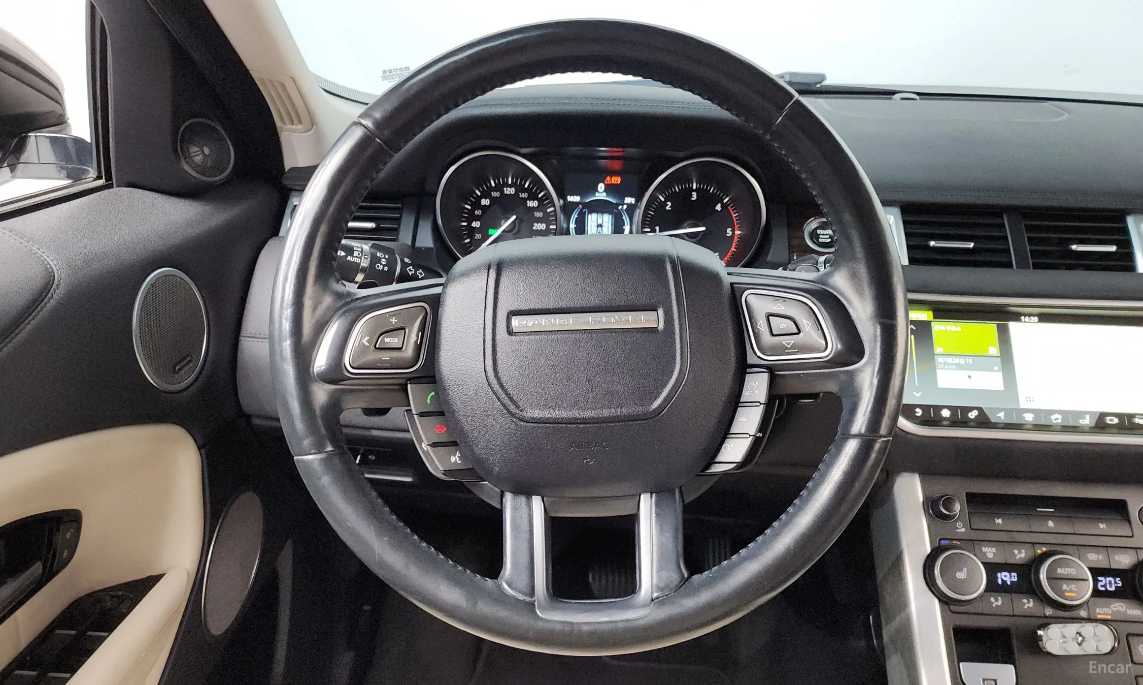 Land Rover Range Rover Evoque превью 14