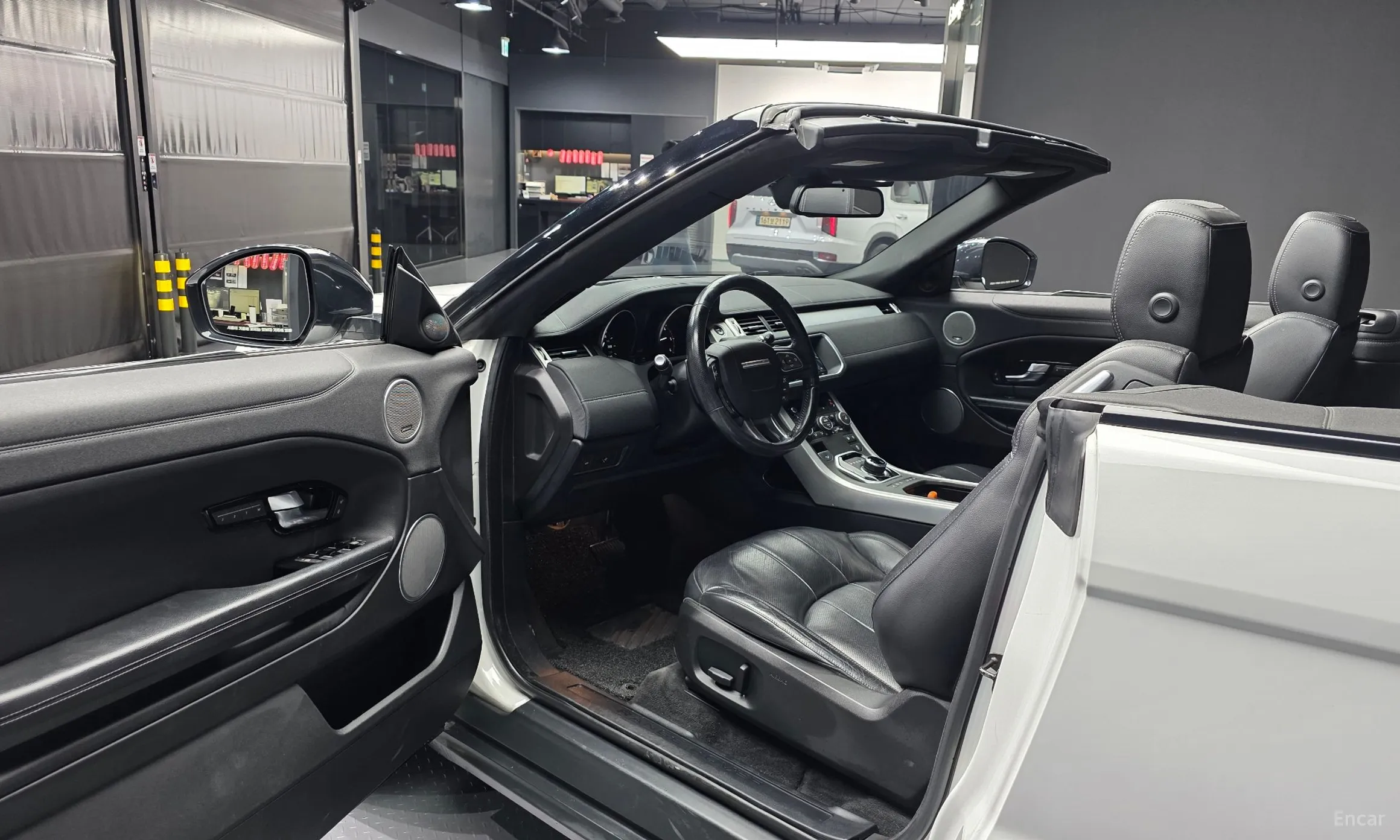 Land Rover Range Rover Evoque превью 10