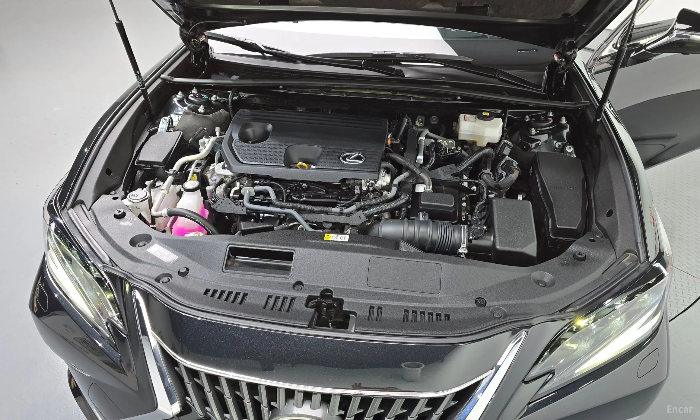 Lexus ES300h 7th Generation превью 6