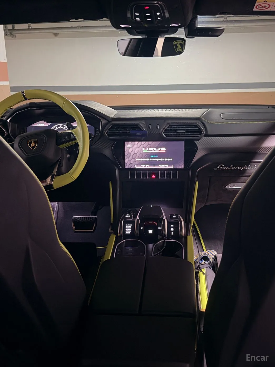 Lamborghini Urus превью 7