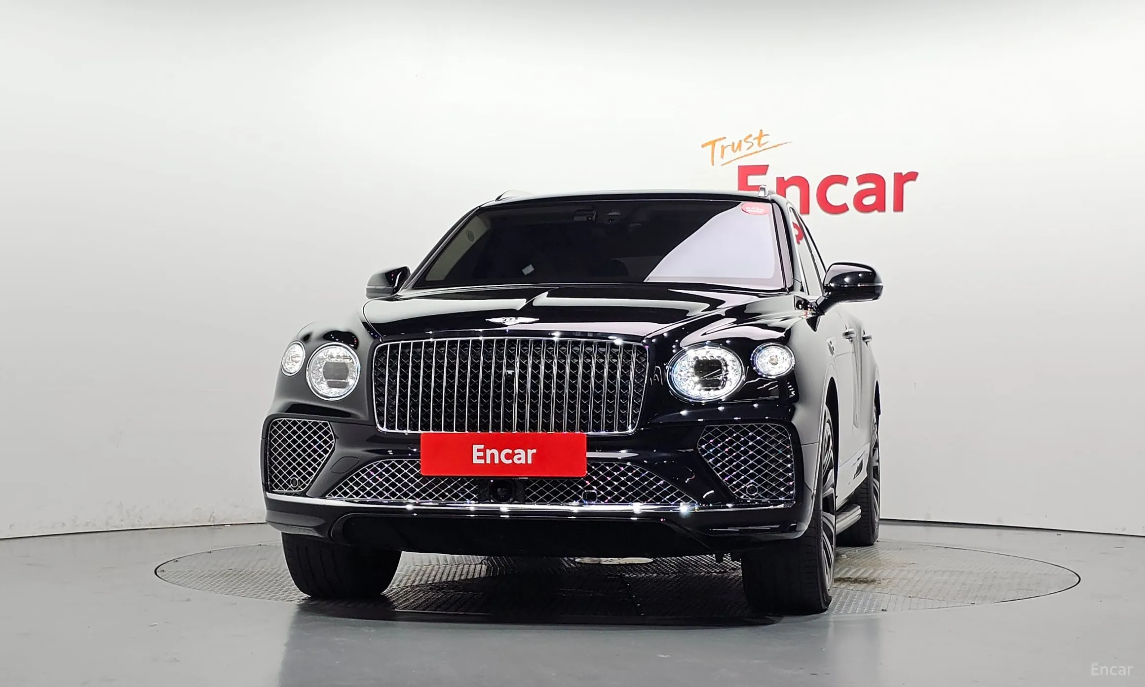 Bentley Bentayga превью 3