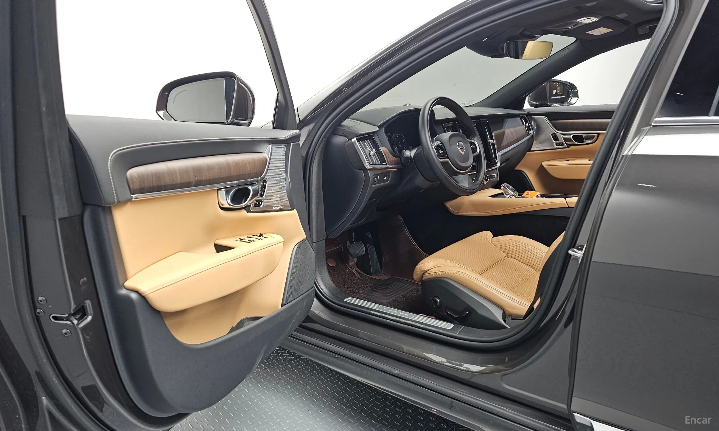 Volvo S90 превью 10