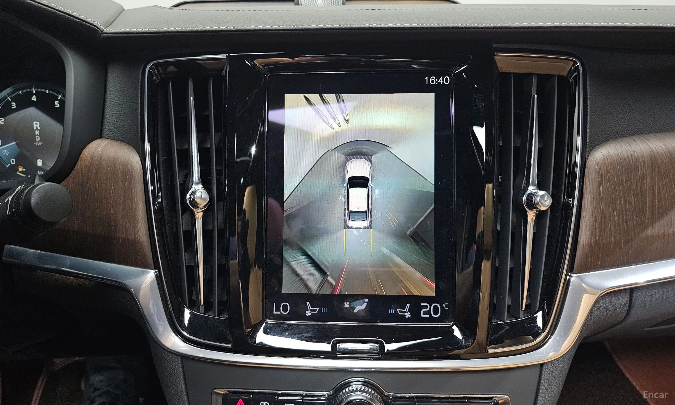 Volvo S90 превью 15