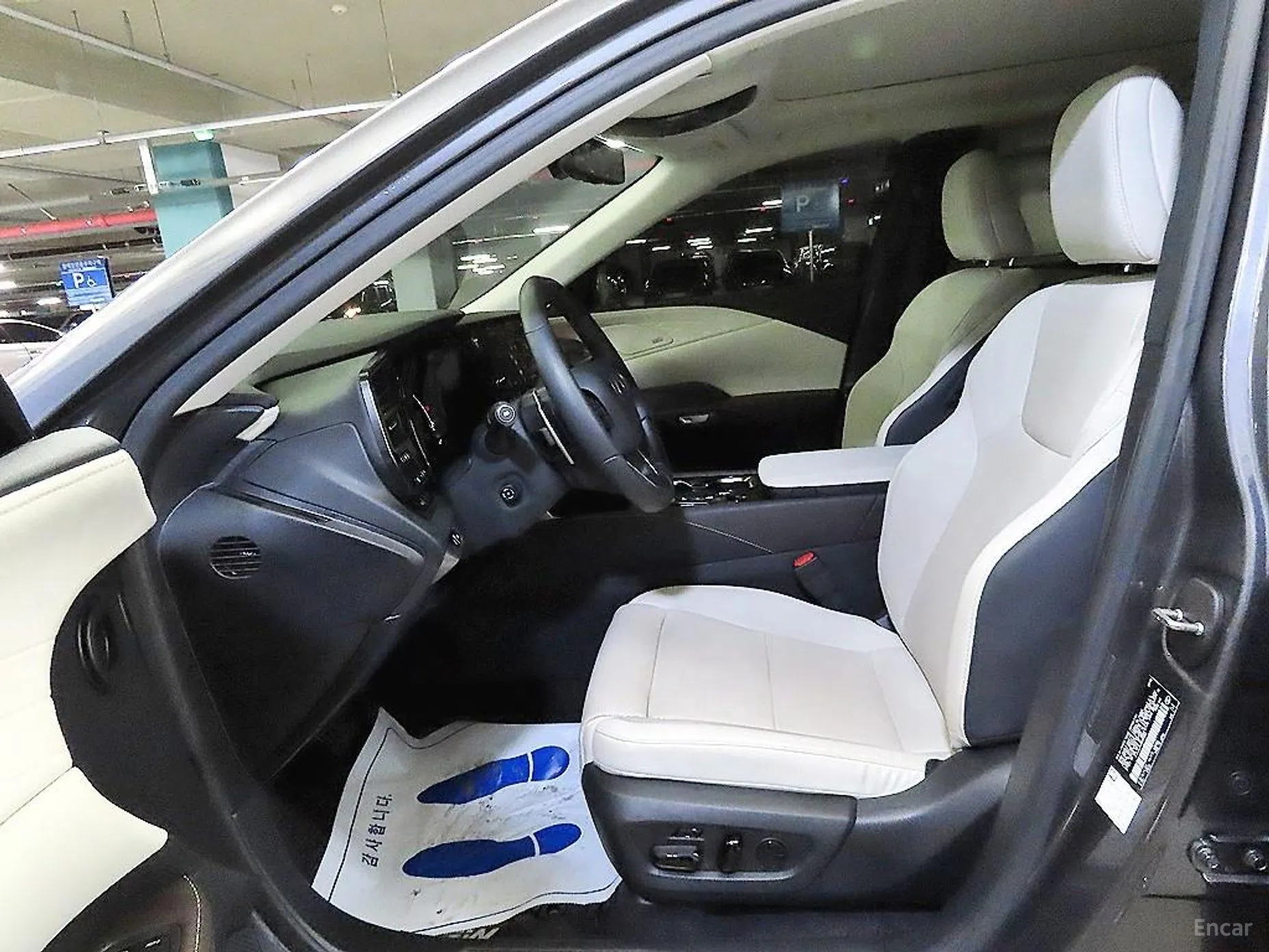 Lexus RX350h 5th Generation превью 9