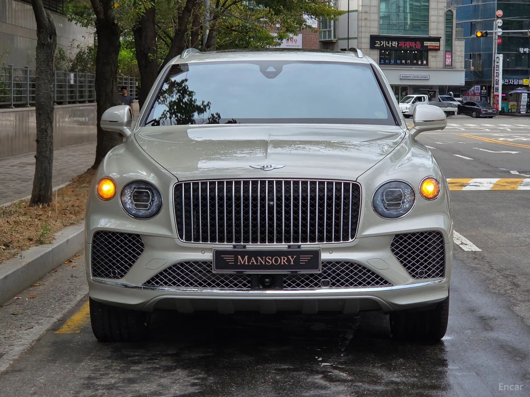 Bentley Bentayga превью 3