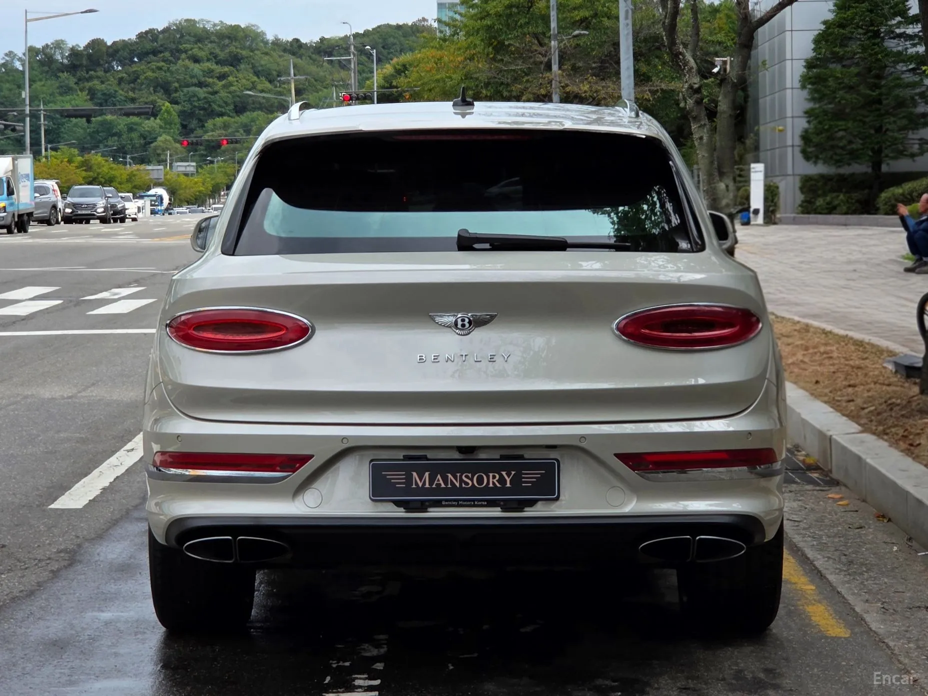 Bentley Bentayga превью 4