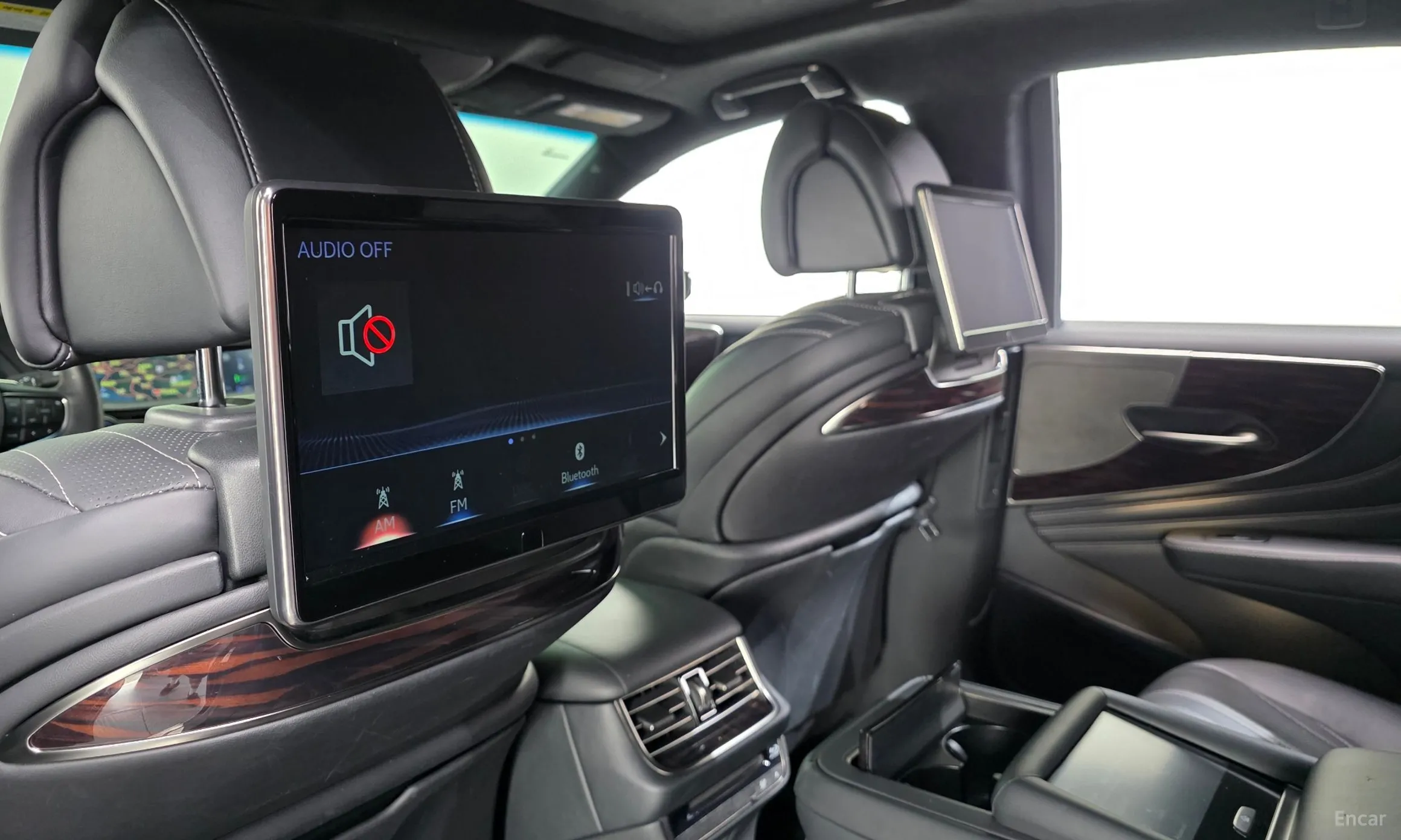 Lexus LS500h Gen 5 превью 16
