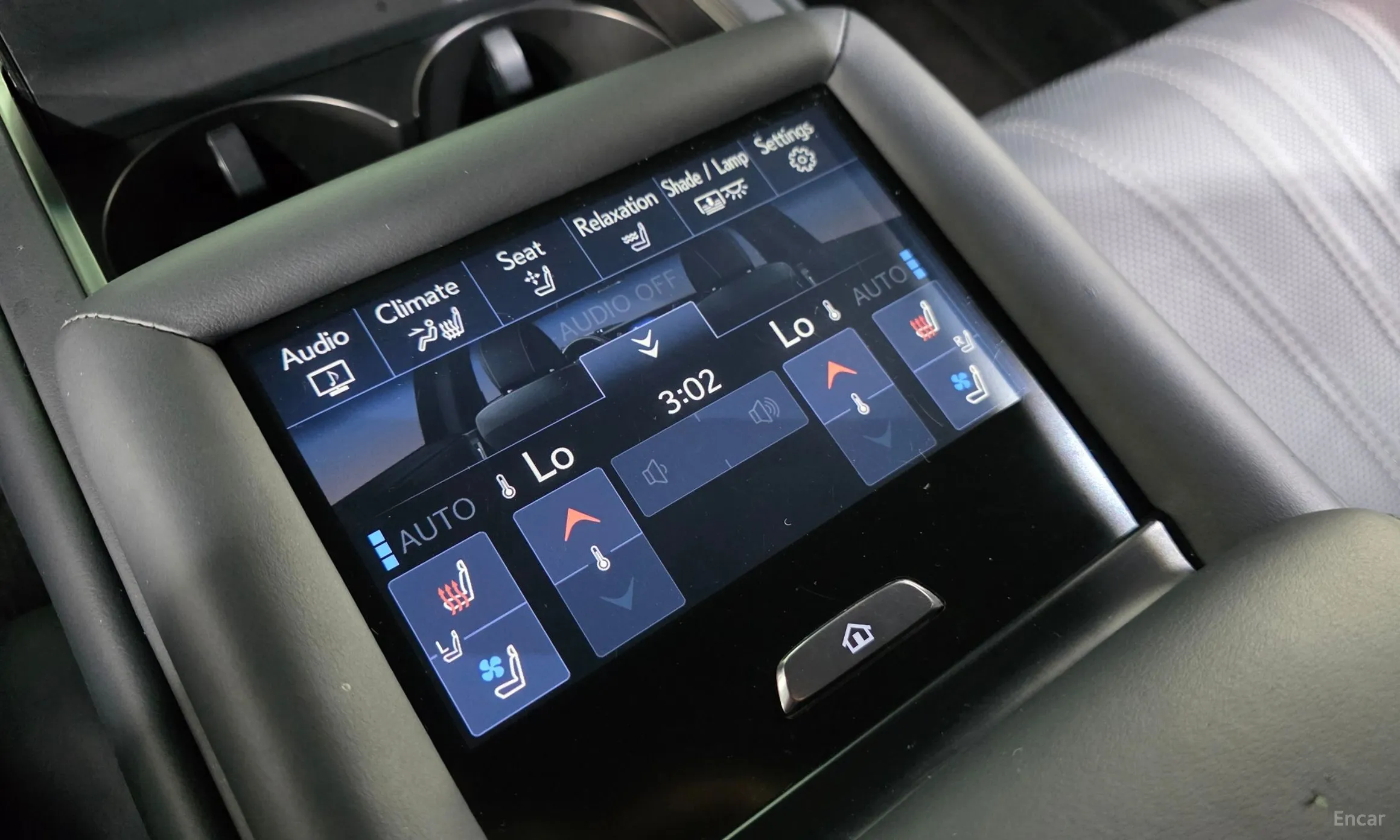 Lexus LS500h Gen 5 превью 18