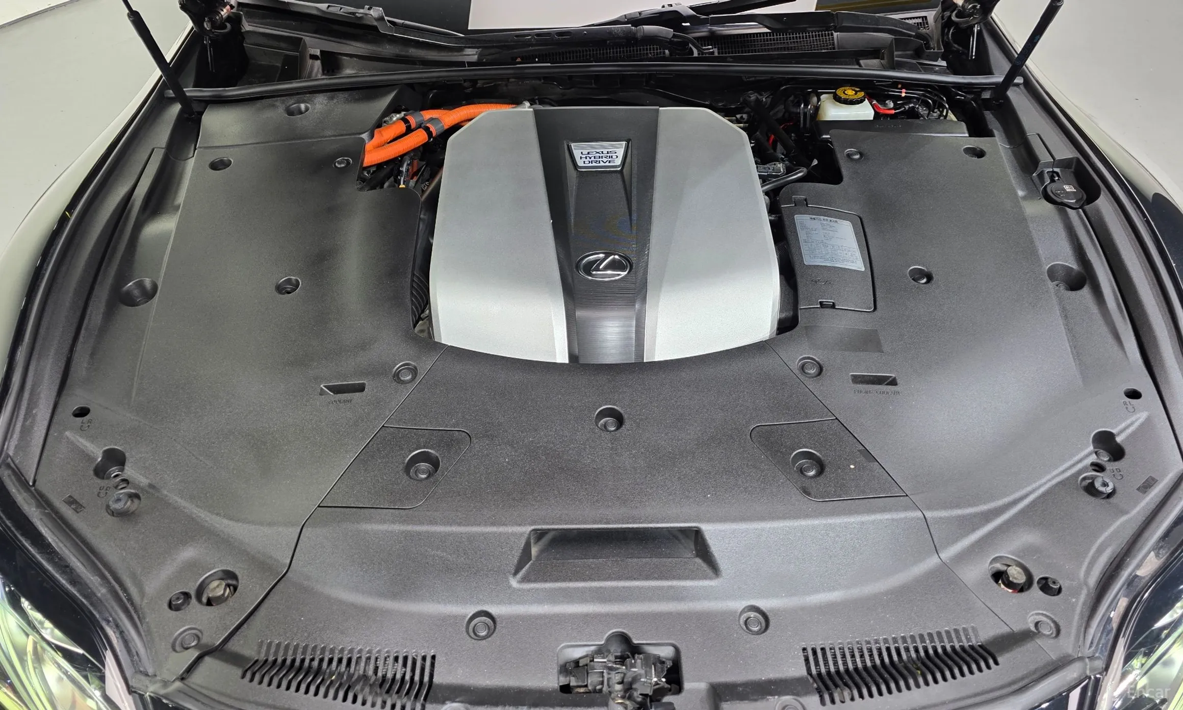 Lexus LS500h Gen 5 превью 6