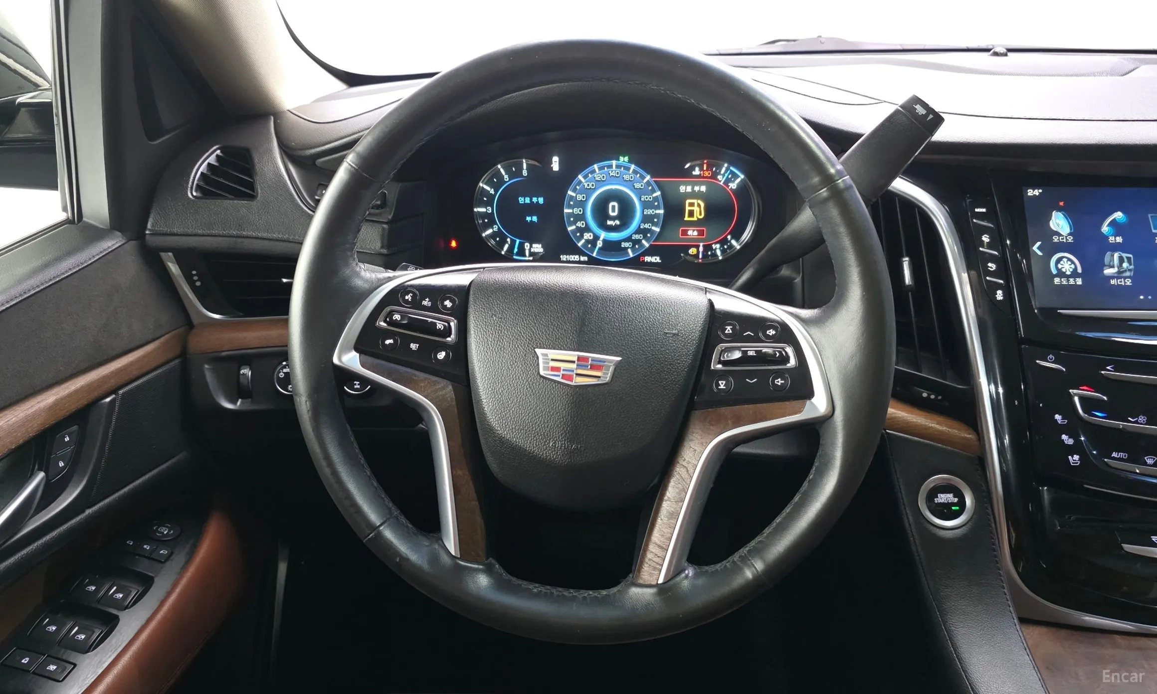 Cadillac Escalade превью 12