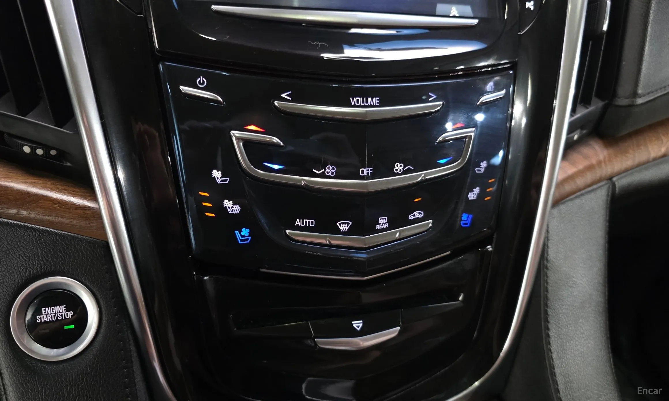 Cadillac Escalade превью 15