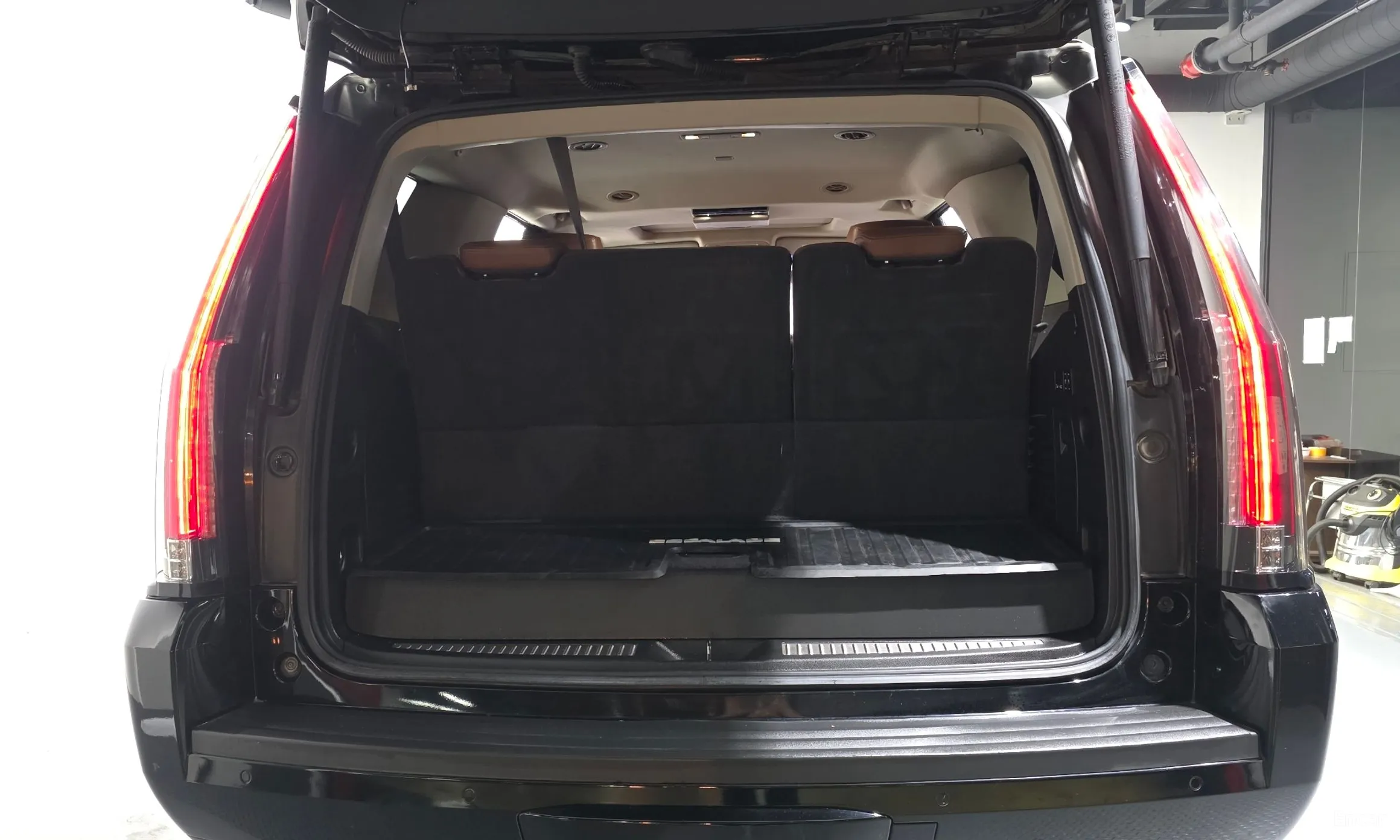 Cadillac Escalade превью 20