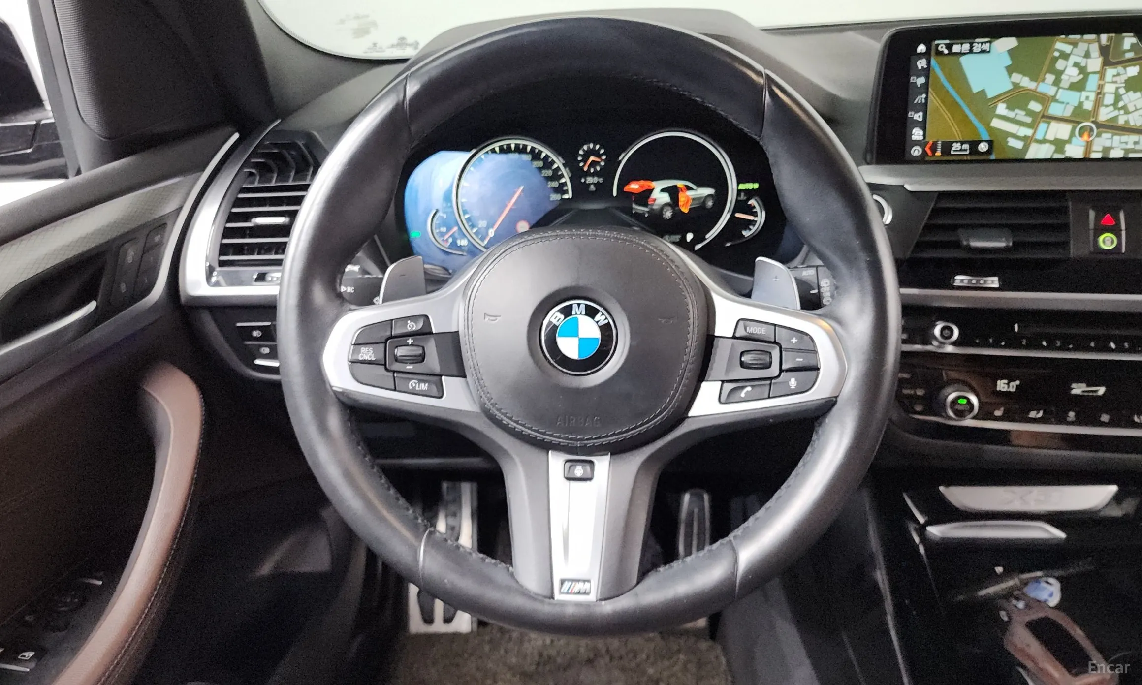 BMW X3 (G01) превью 13