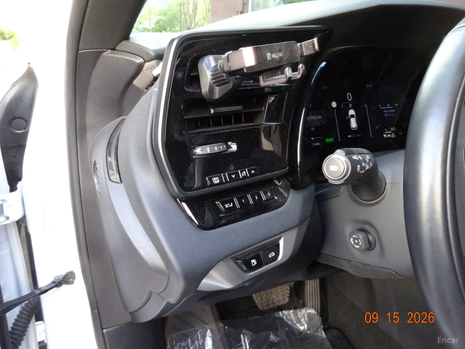 Lexus RX450h + 5th Gen превью 15