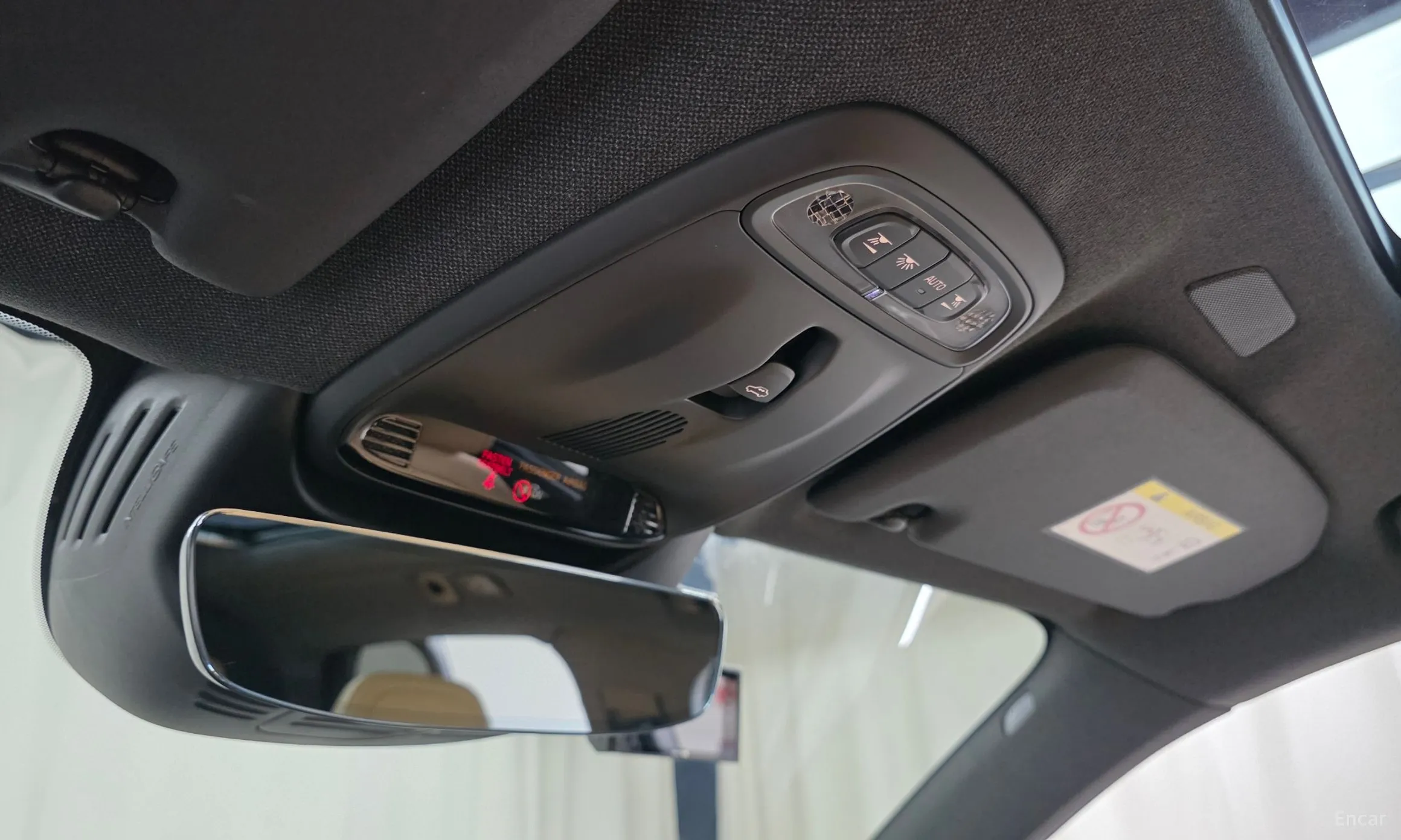 Volvo XC40 превью 19