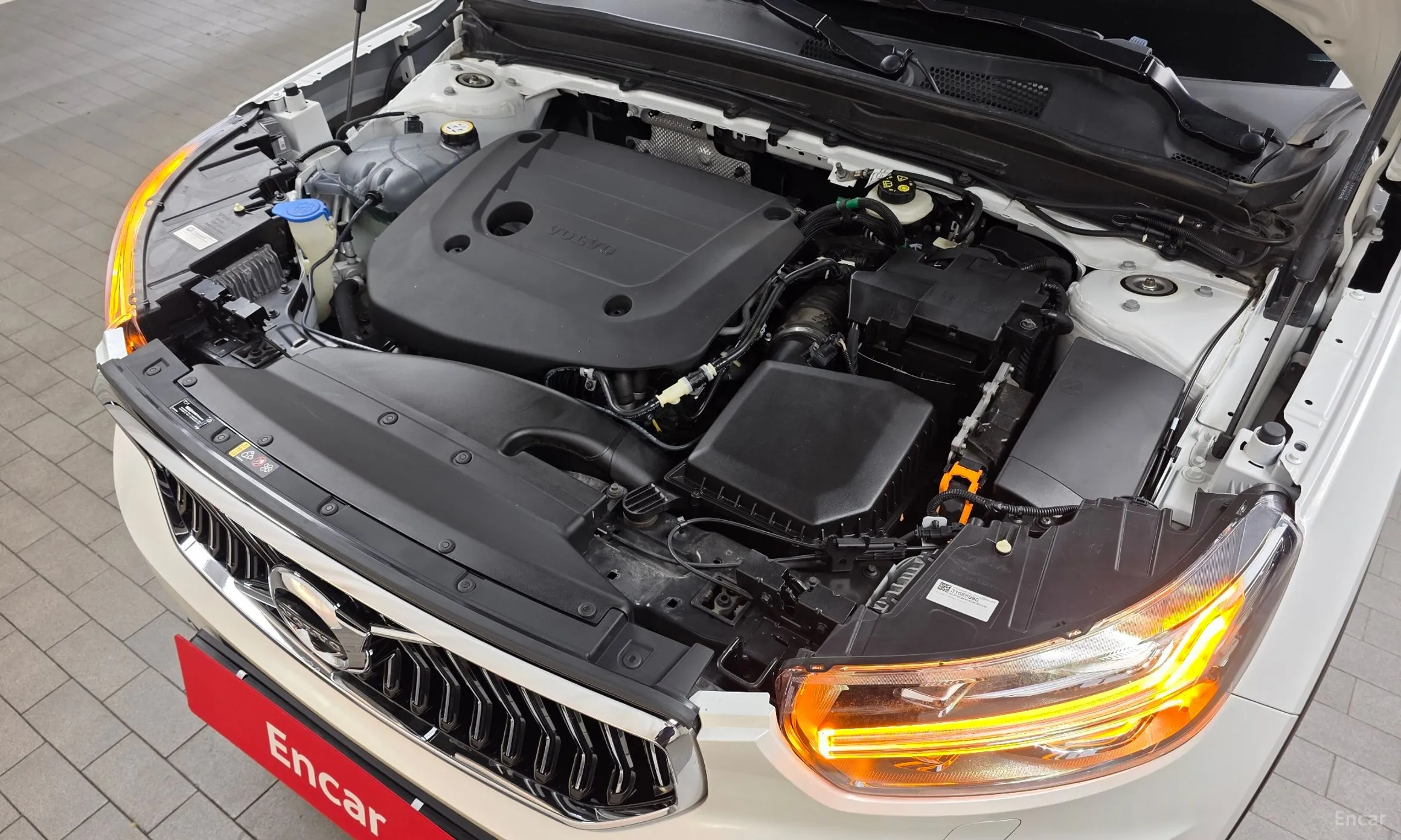 Volvo XC40 превью 6