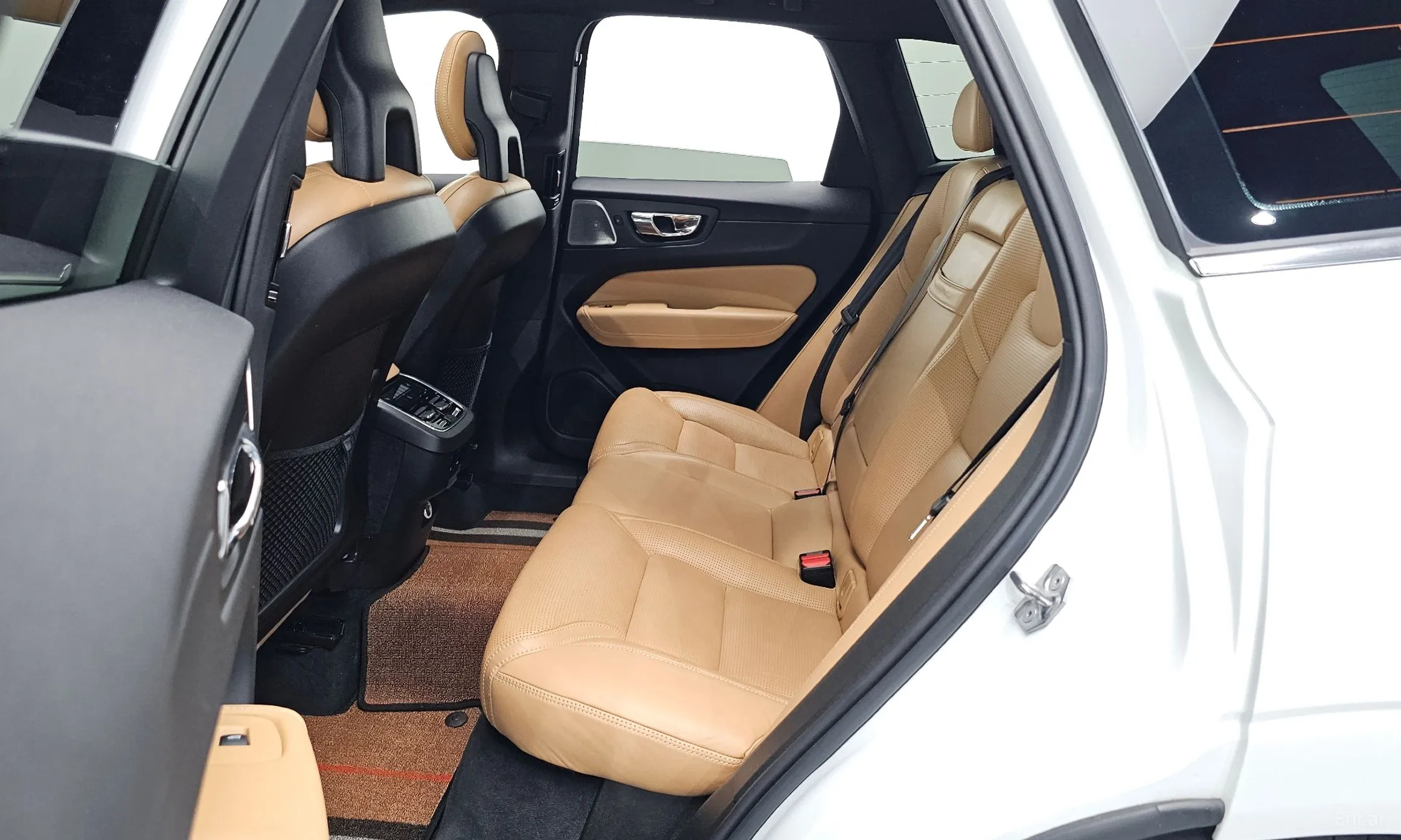 Volvo XC60 Gen 2 превью 17