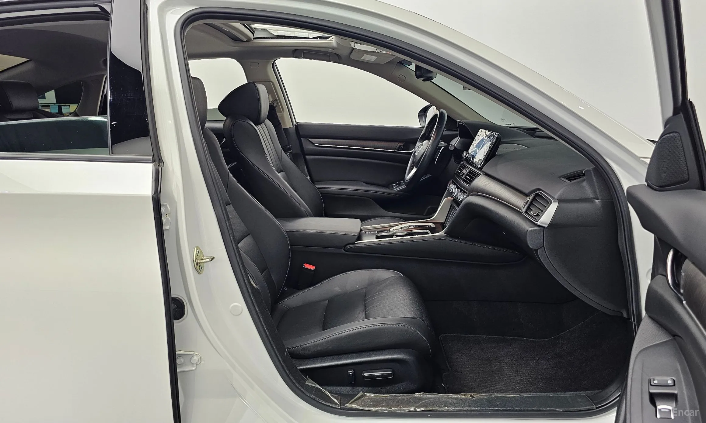 Honda Accord 10th Generation превью 11
