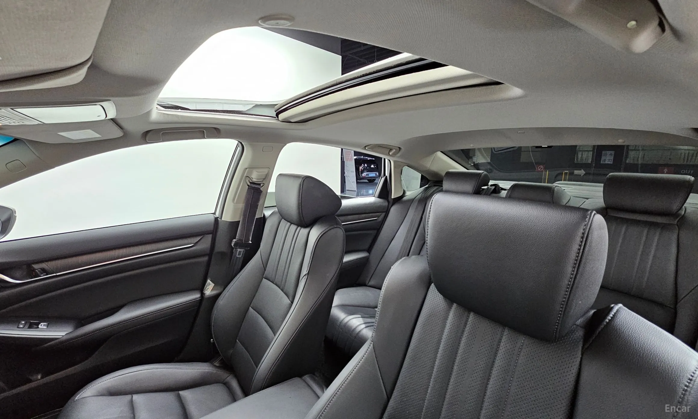 Honda Accord 10th Generation превью 18