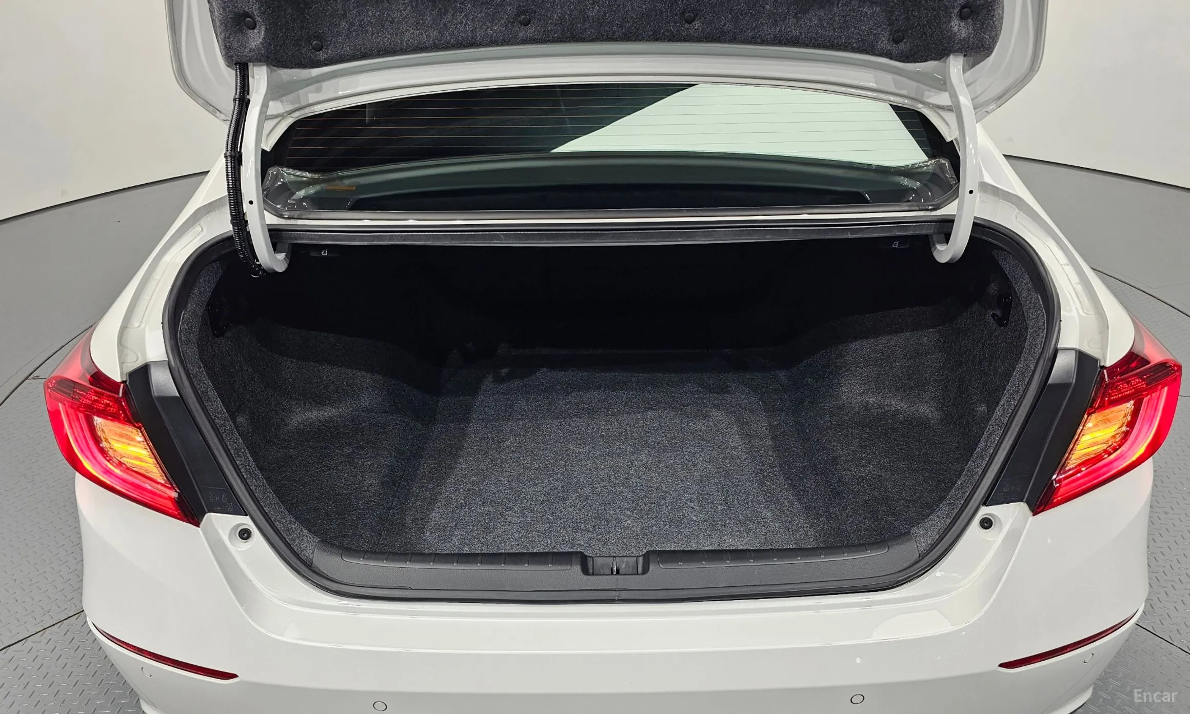 Honda Accord 10th Generation превью 20