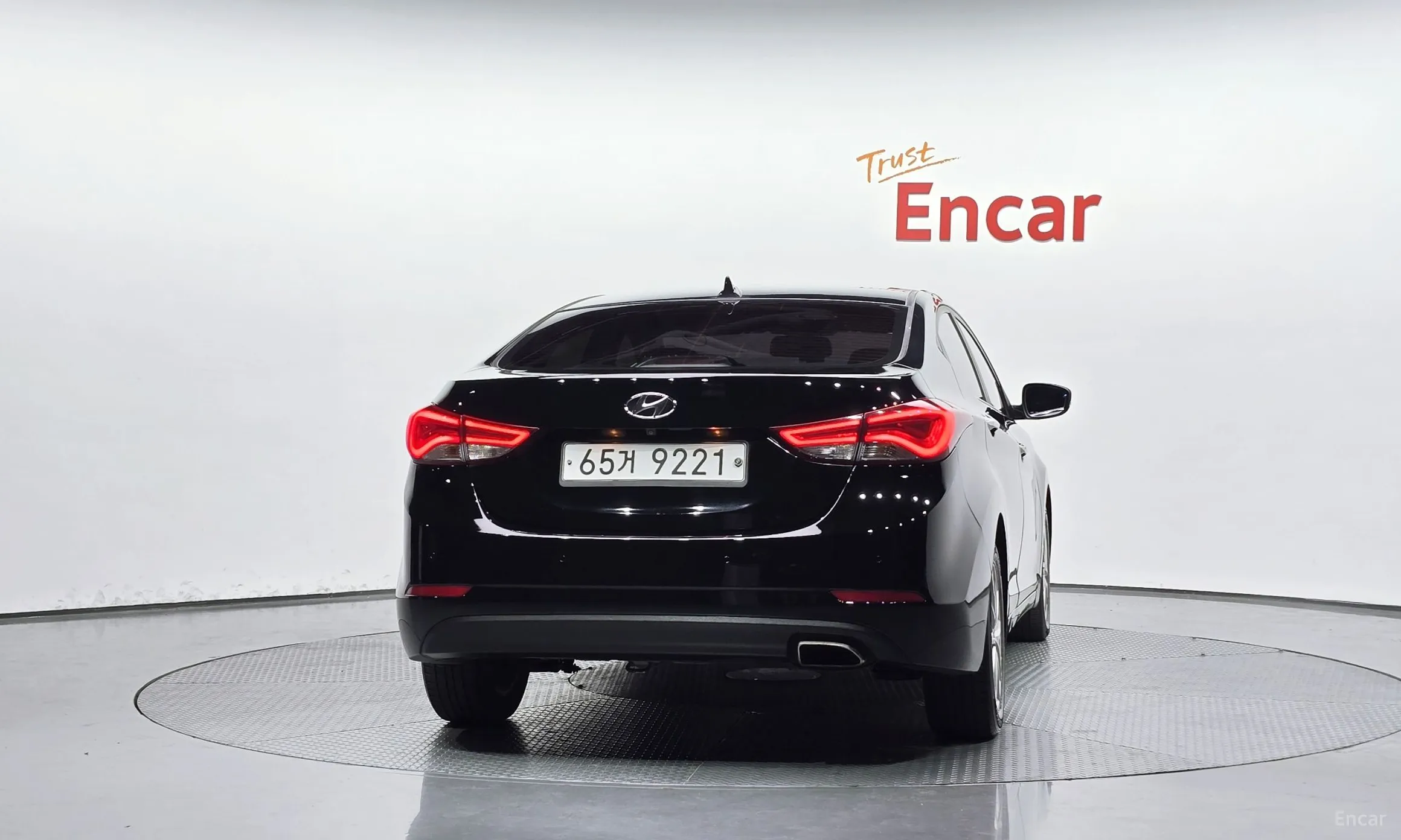 Hyundai Avante превью 4