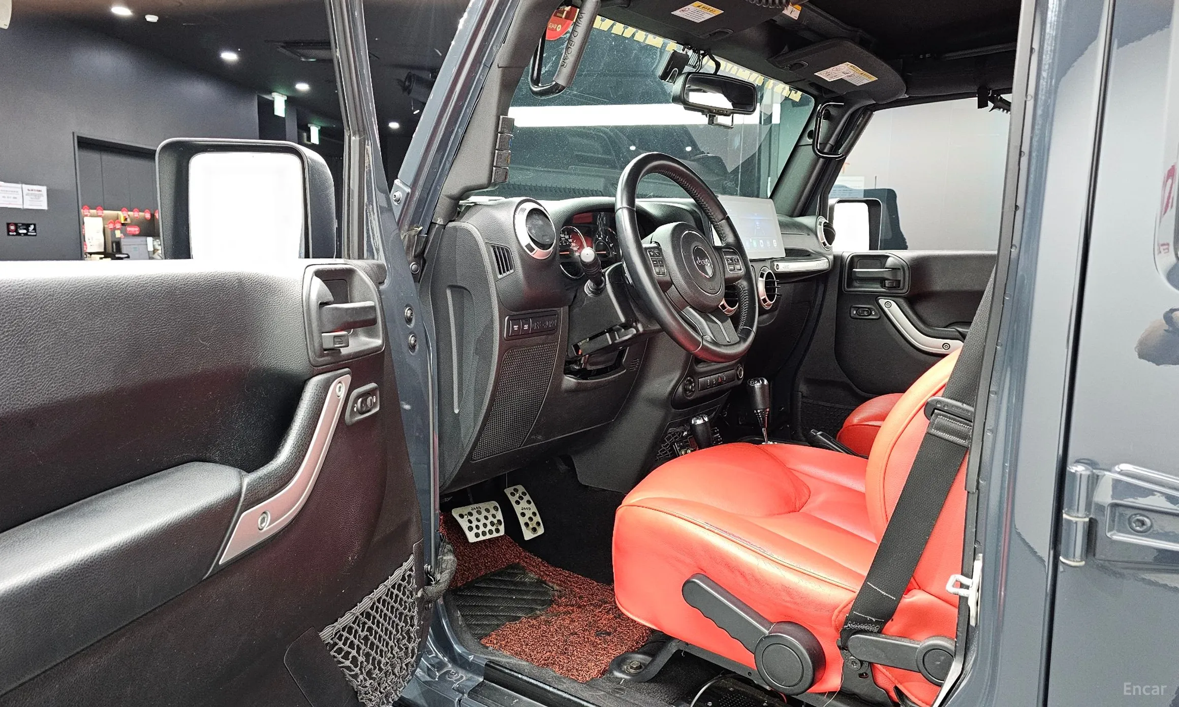 Jeep Wrangler (JK) превью 10