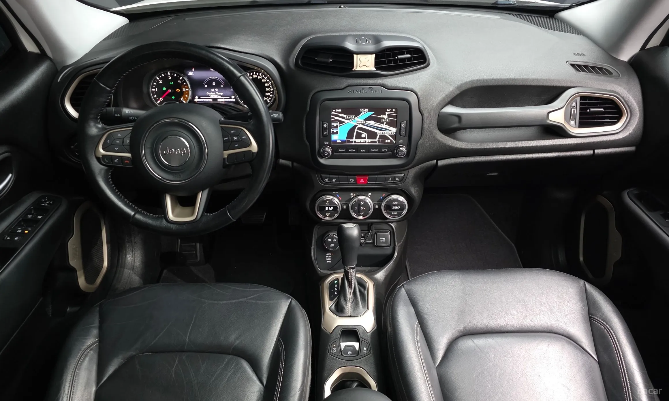 Jeep Renegade превью 7