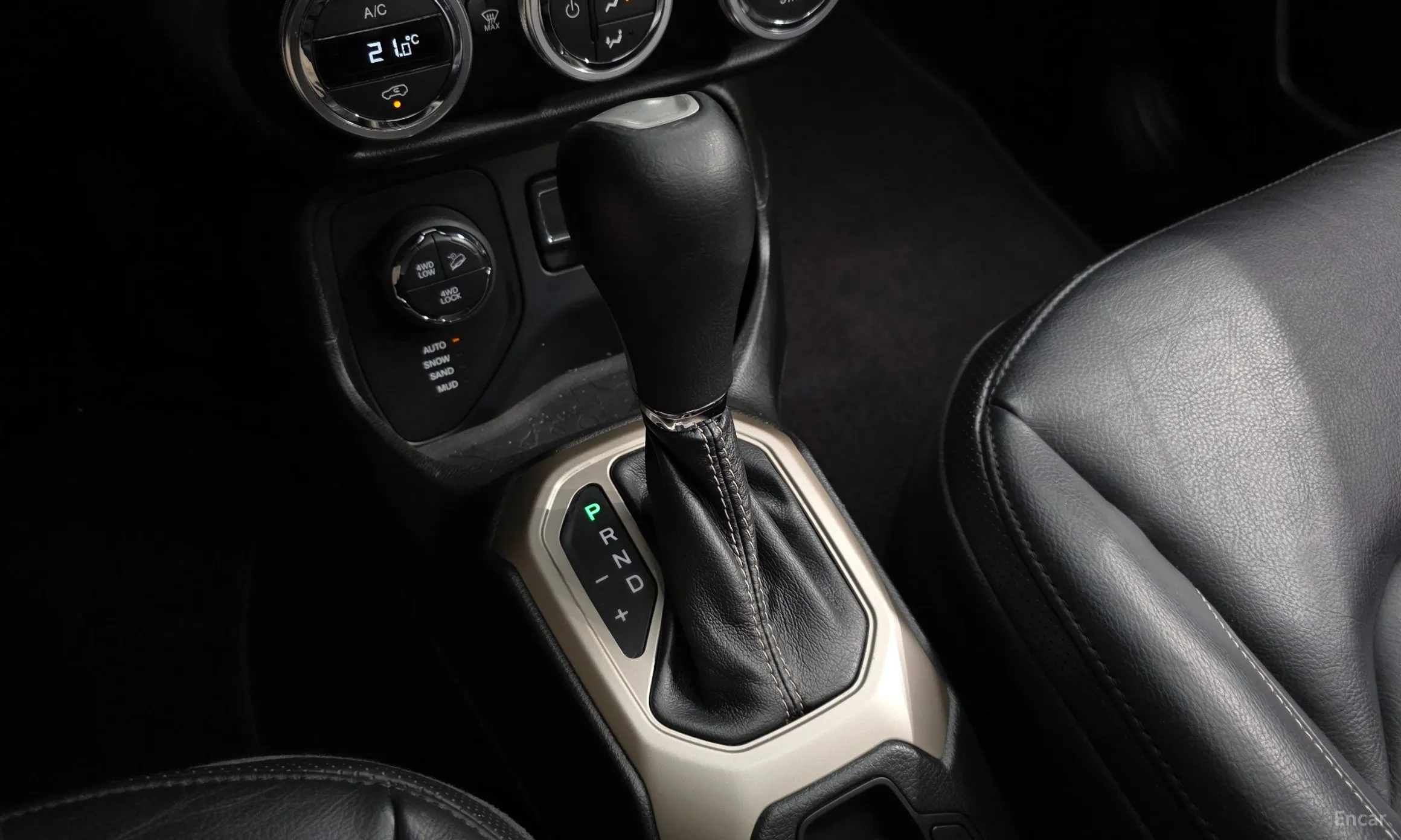Jeep Renegade превью 9