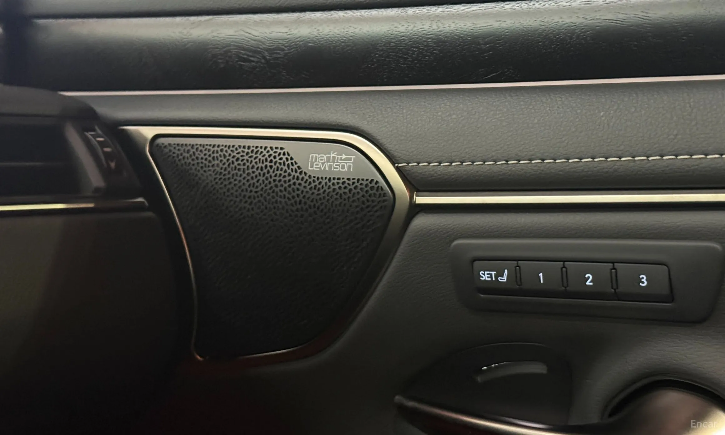 Lexus ES300h 7th Generation превью 19