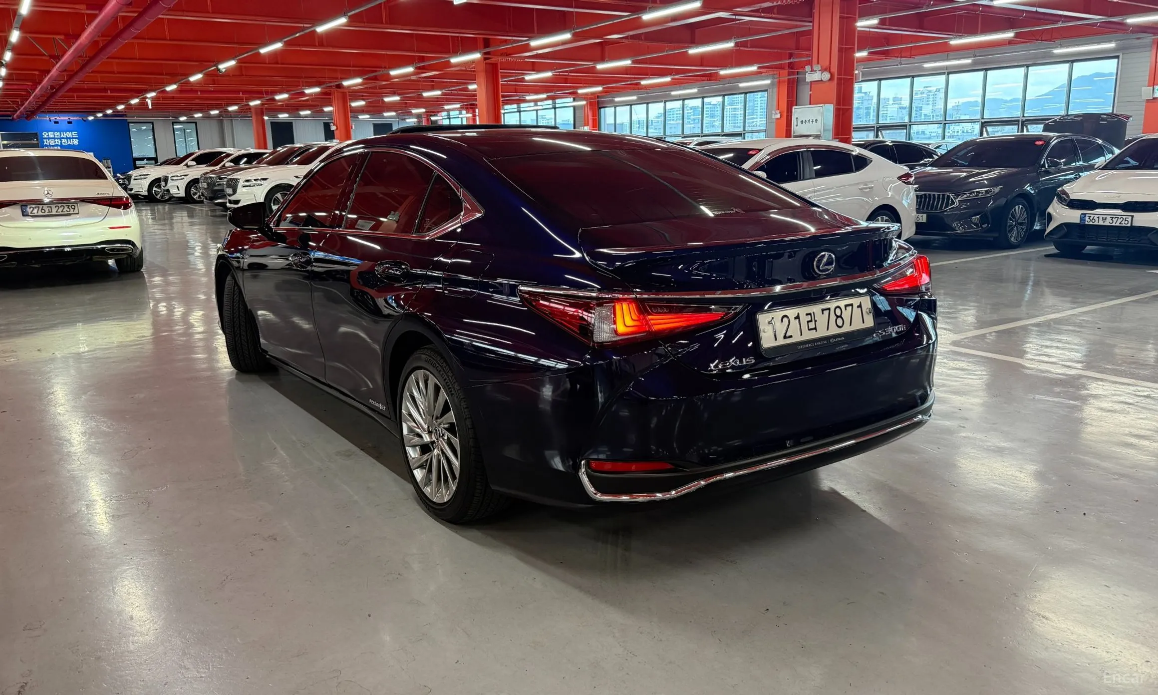 Lexus ES300h 7th Generation превью 4